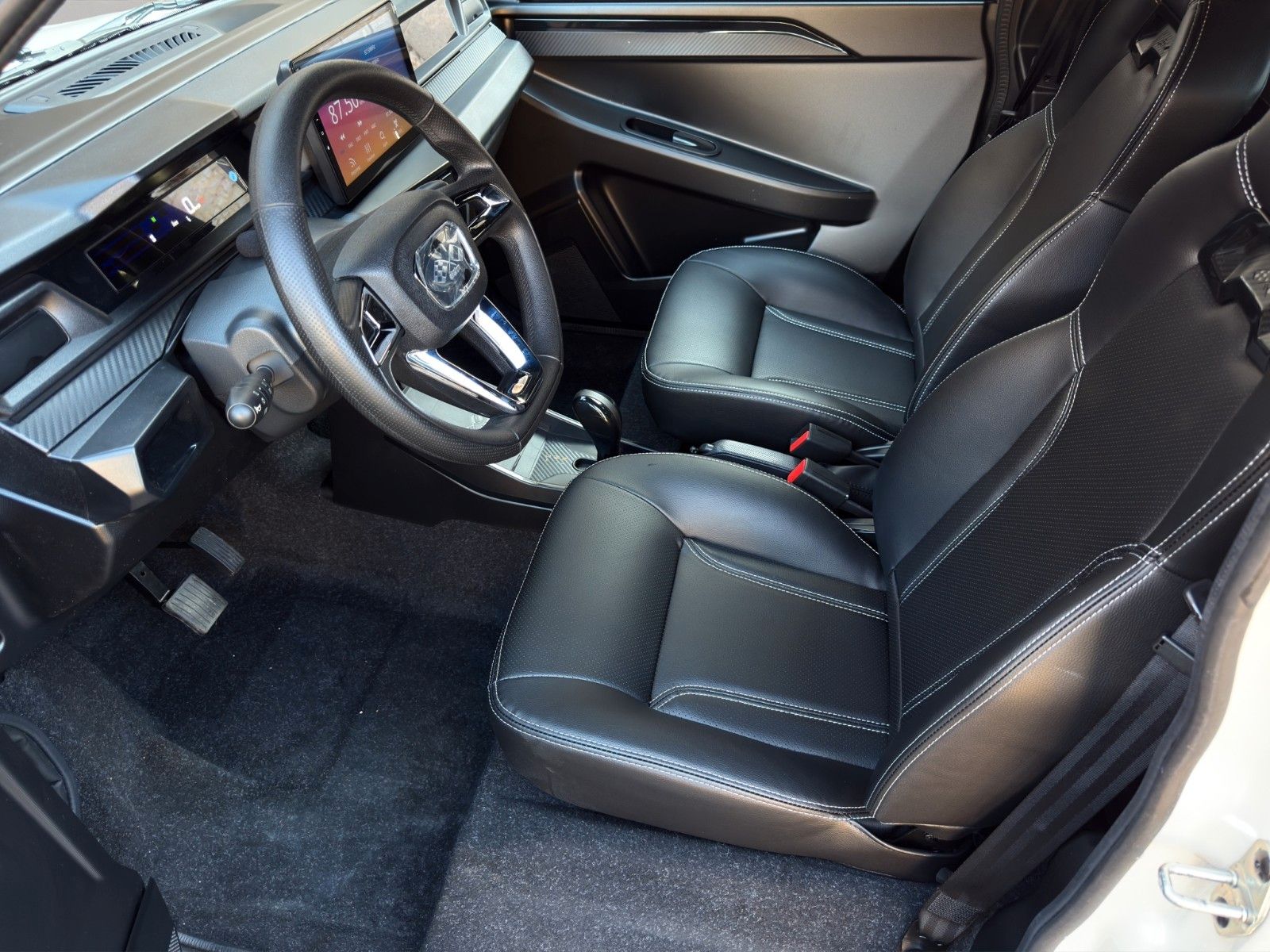 Fahrzeugabbildung Ligier JS 50 D Elite E5+*sofort*CarPlay*Rückfahrkamera*