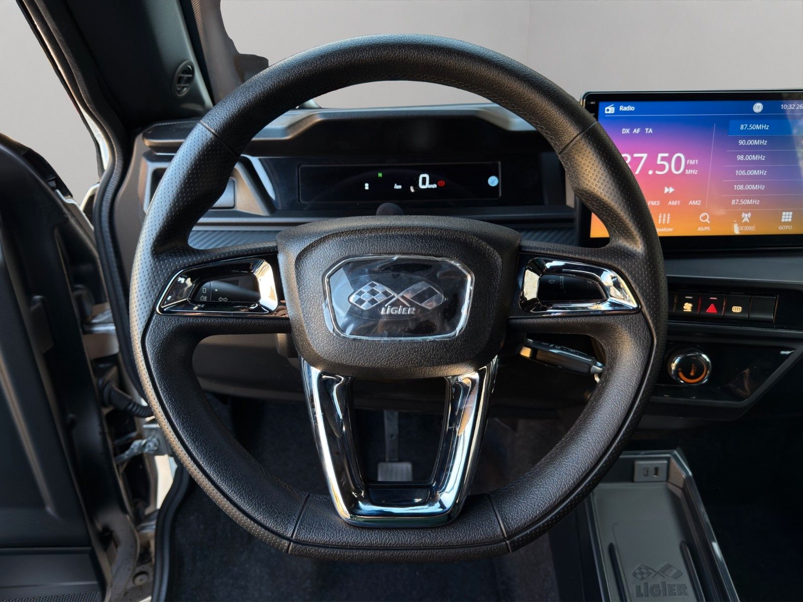 Fahrzeugabbildung Ligier JS 50 D Elite E5+*sofort*CarPlay*Rückfahrkamera*