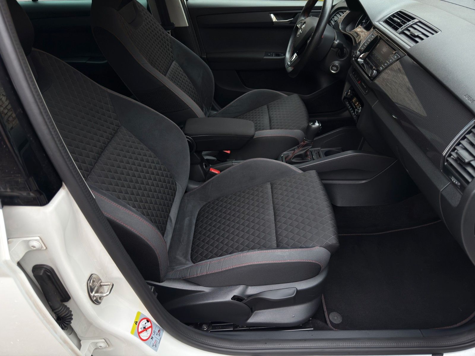 Fahrzeugabbildung SKODA Fabia R5 *2.Hand* *1 of 1.300*