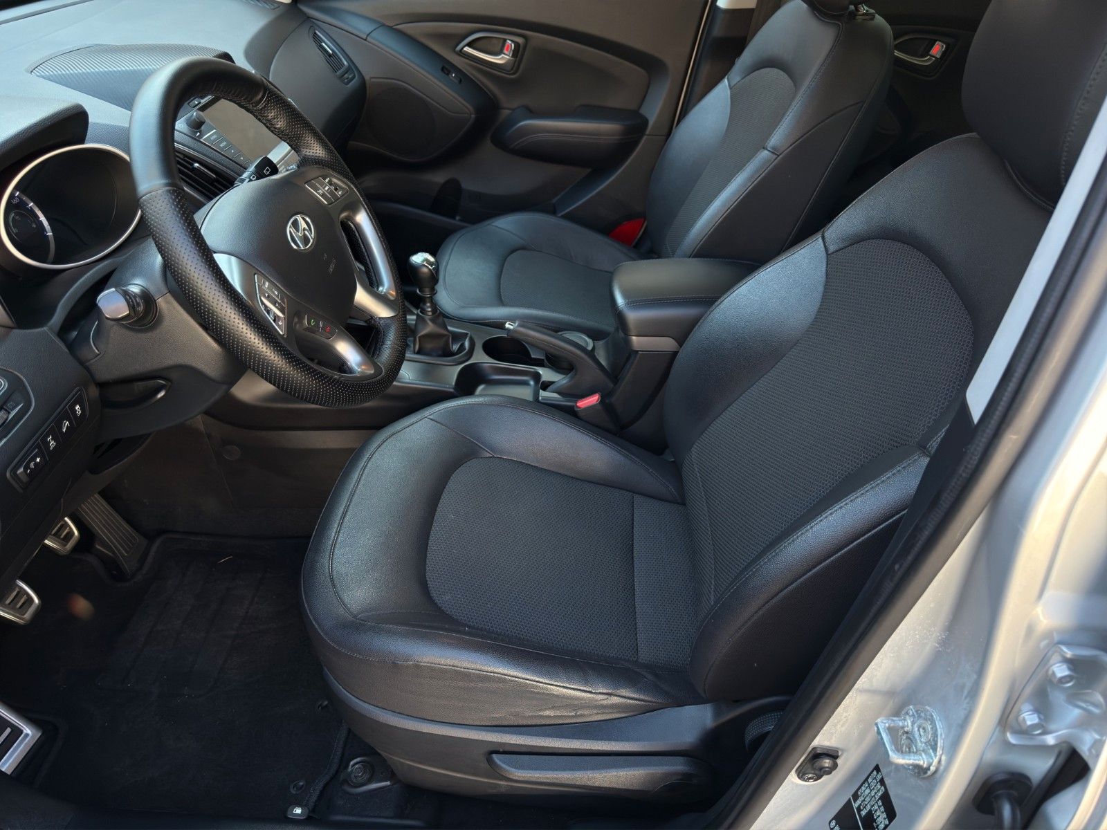 Fahrzeugabbildung Hyundai ix35 2.0 CRDi World Cup Gold*Rückfahrkamera*