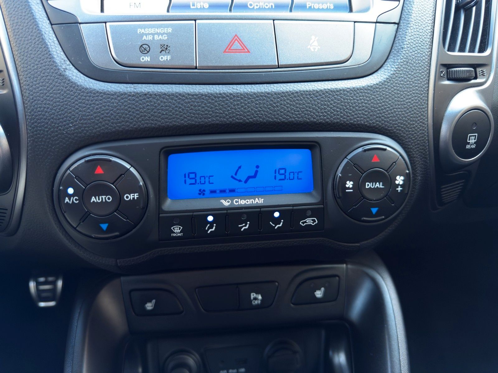 Fahrzeugabbildung Hyundai ix35 2.0 CRDi World Cup Gold*Rückfahrkamera*