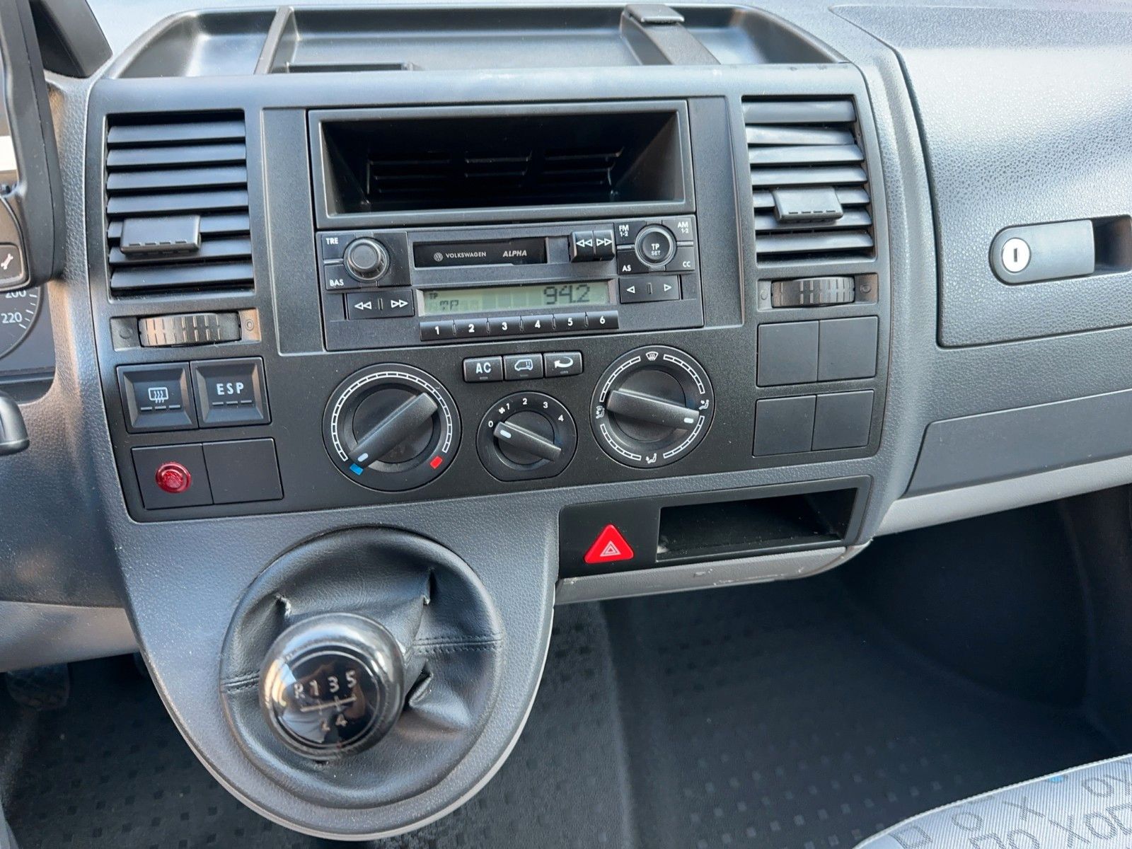 Fahrzeugabbildung Volkswagen T5 Shuttle lang