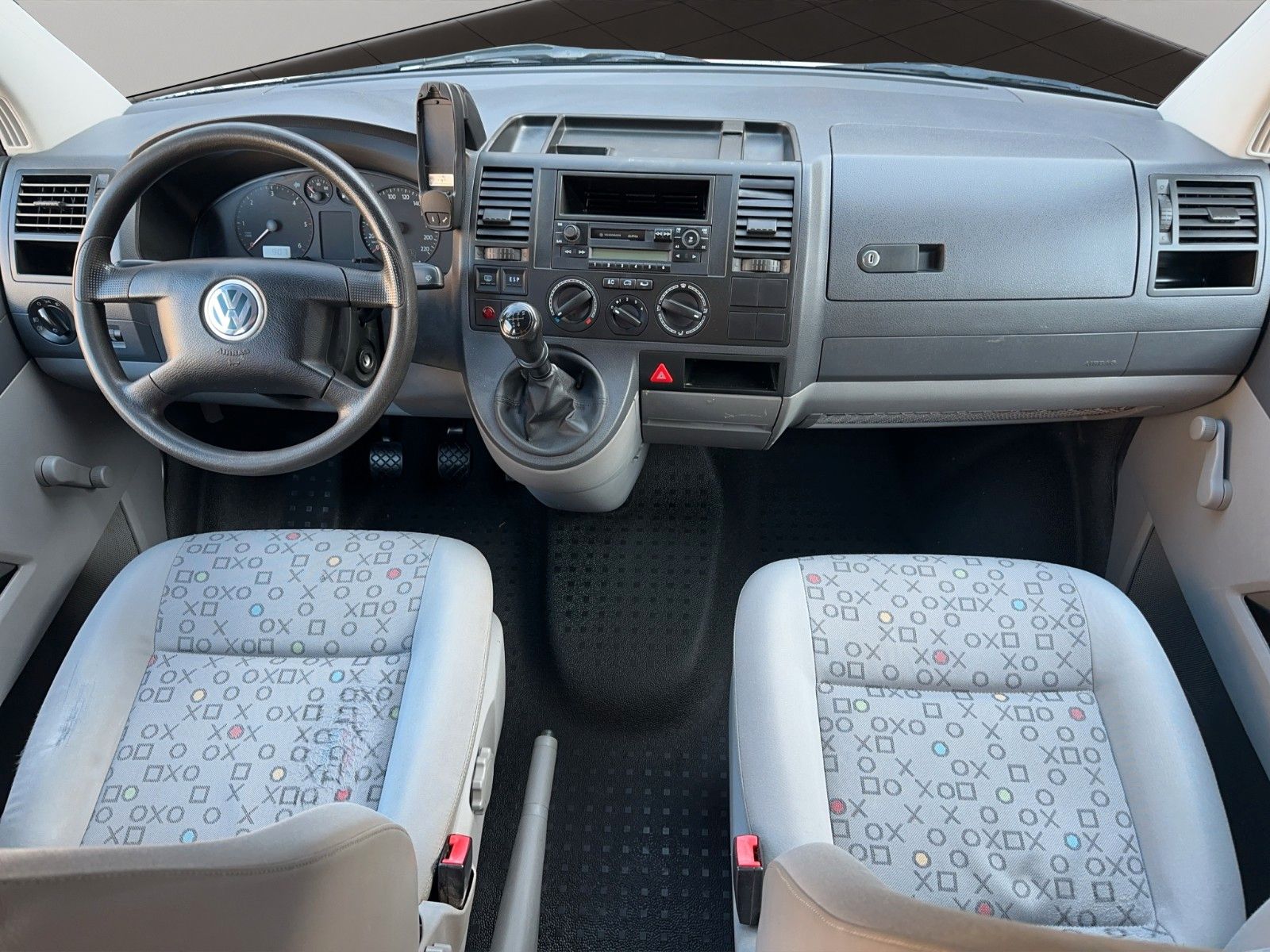 Fahrzeugabbildung Volkswagen T5 Shuttle lang