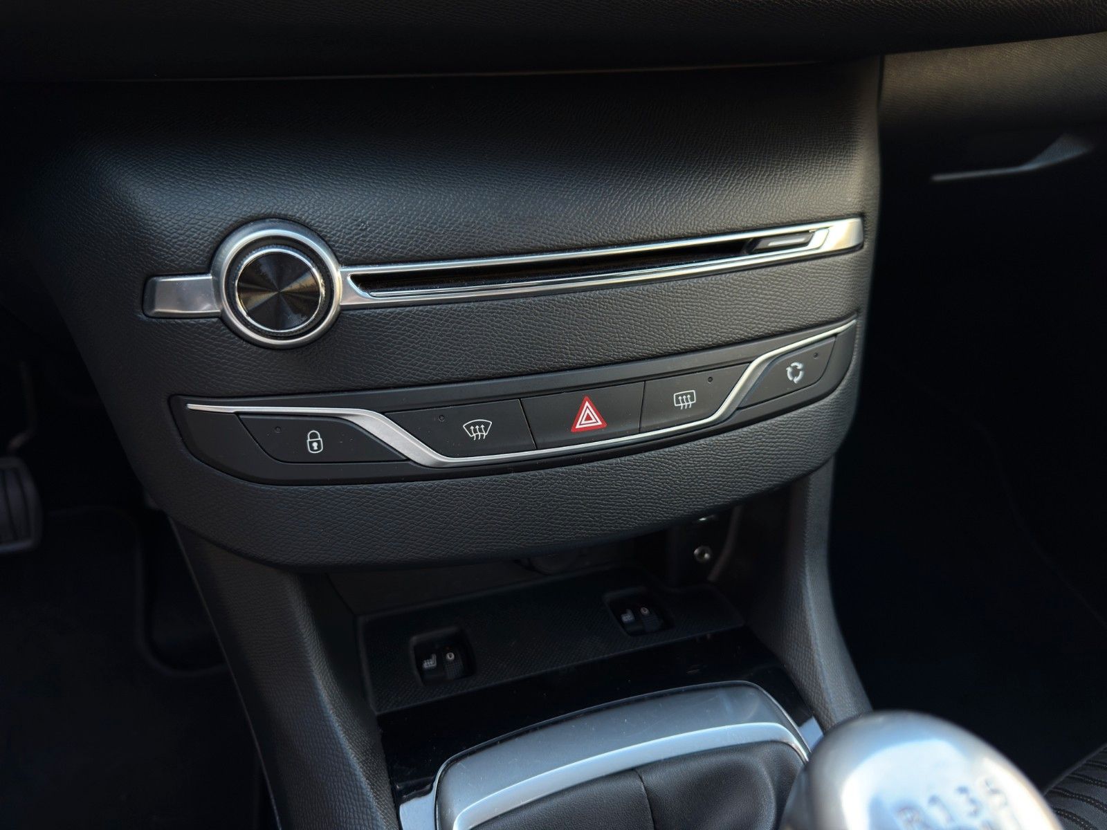 Fahrzeugabbildung Peugeot 308 Active *2.Hand*Rückfahrkamera*Sitzheizung*