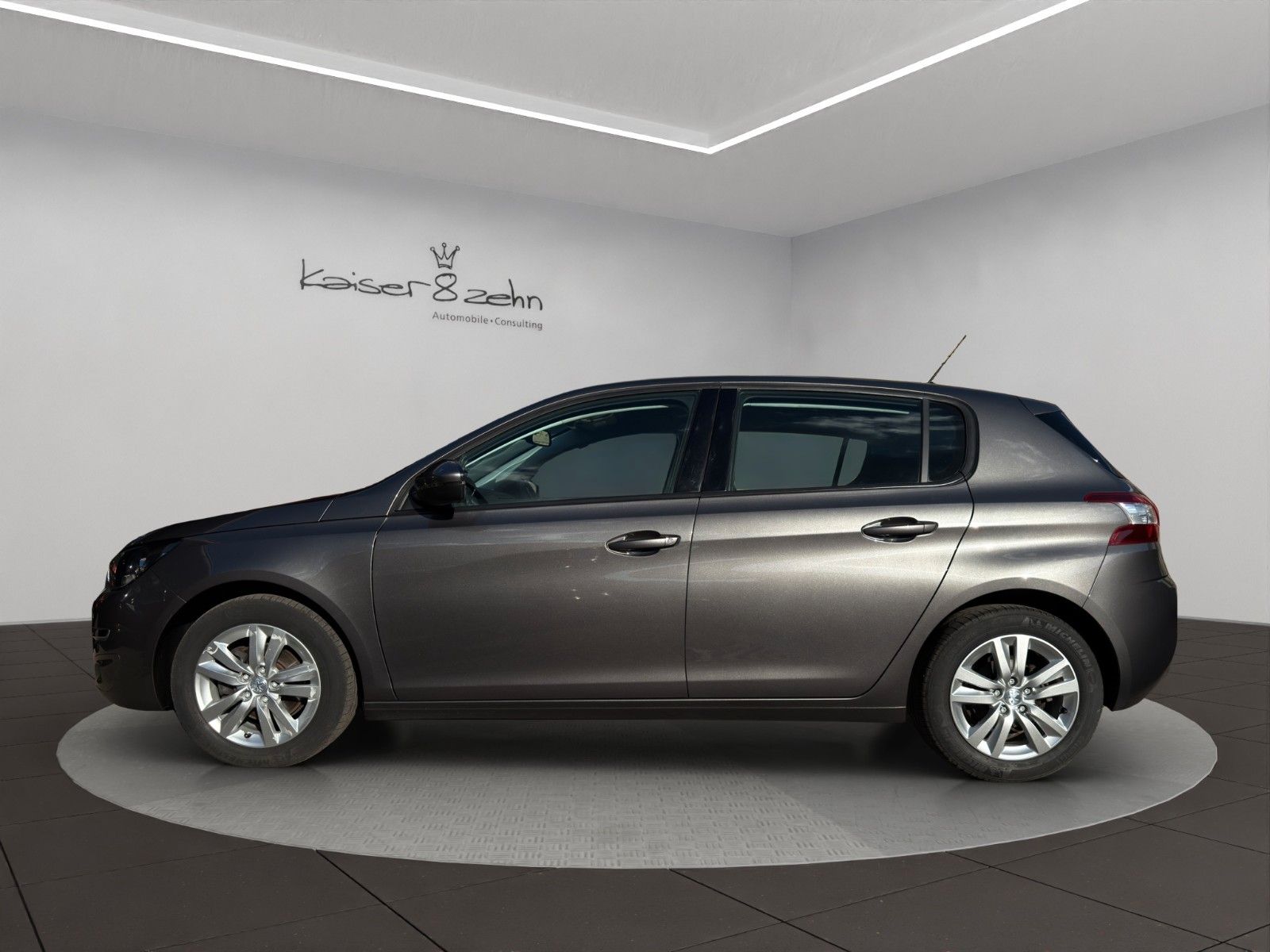 Fahrzeugabbildung Peugeot 308 Active *2.Hand*Rückfahrkamera*Sitzheizung*