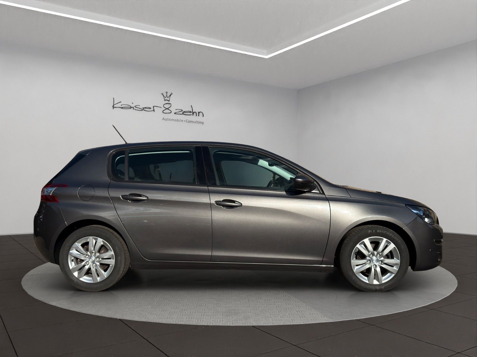 Fahrzeugabbildung Peugeot 308 Active *2.Hand*Rückfahrkamera*Sitzheizung*