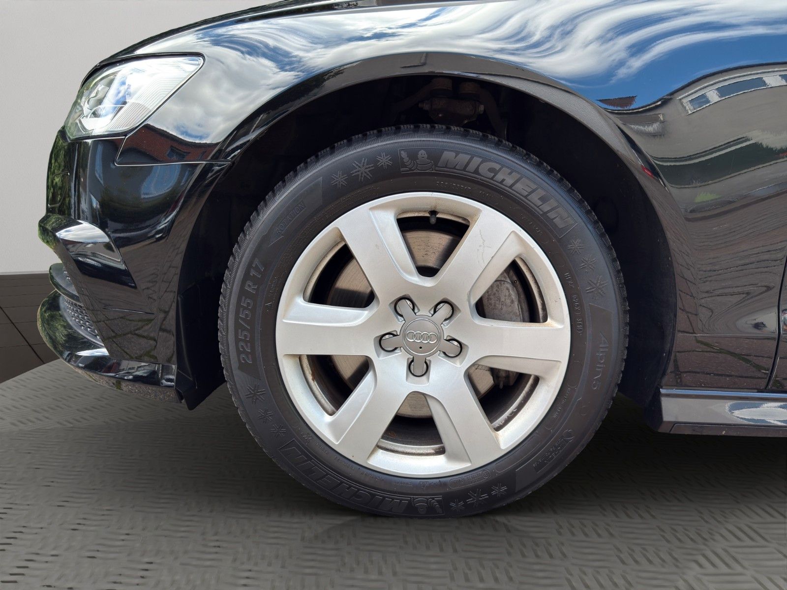 Fahrzeugabbildung Audi A6 2.0 TFSI S tronic quattro Avant *2.Hand*PDC*