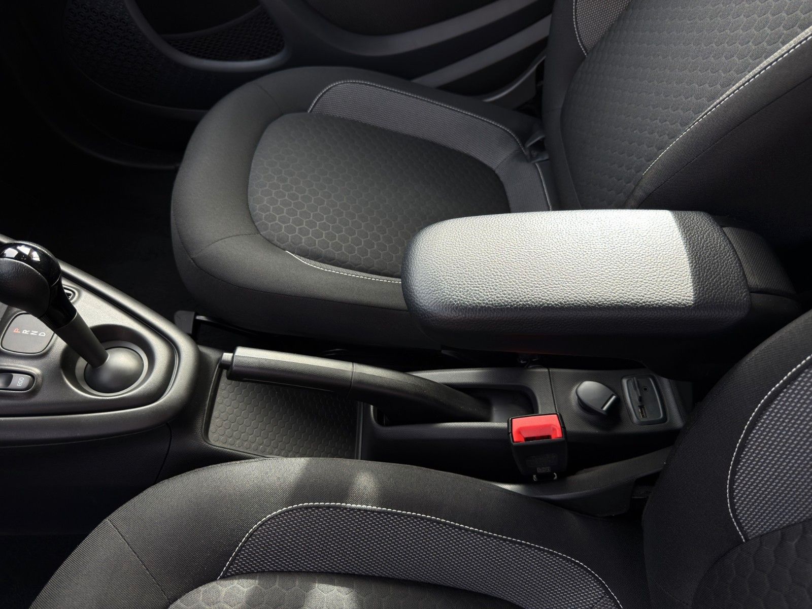 Fahrzeugabbildung Smart ForTwo Coupé EQ Passion *2.Hand*22-Kw-Bordlader*