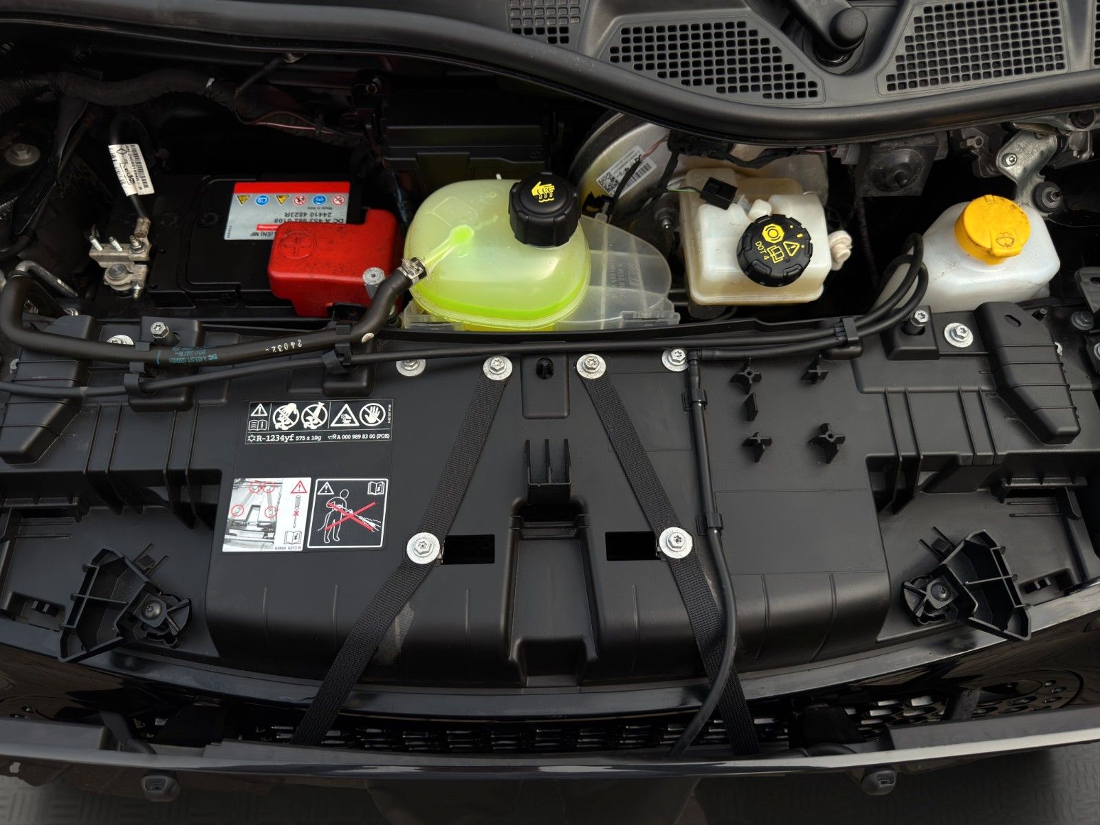 Fahrzeugabbildung Smart ForTwo Coupé EQ Passion *2.Hand*22-Kw-Bordlader*