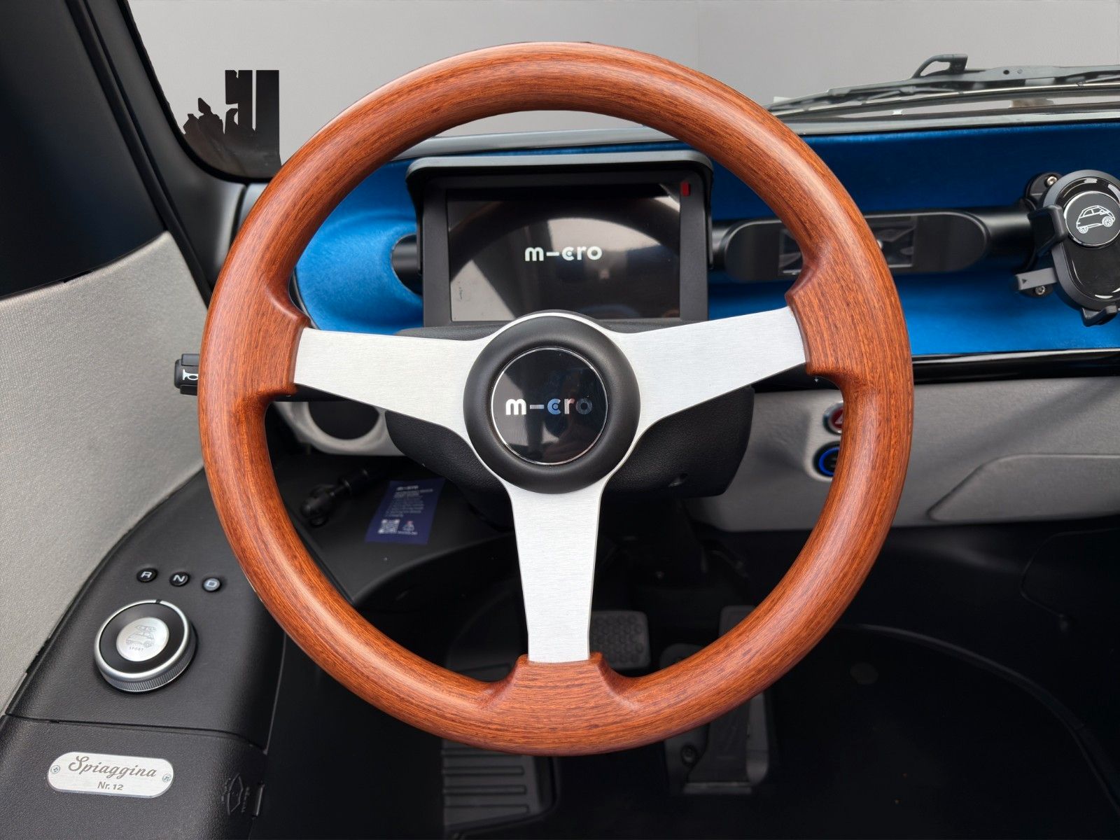 Fahrzeugabbildung Microlino Spiaggina 12/99 Portofino Blue