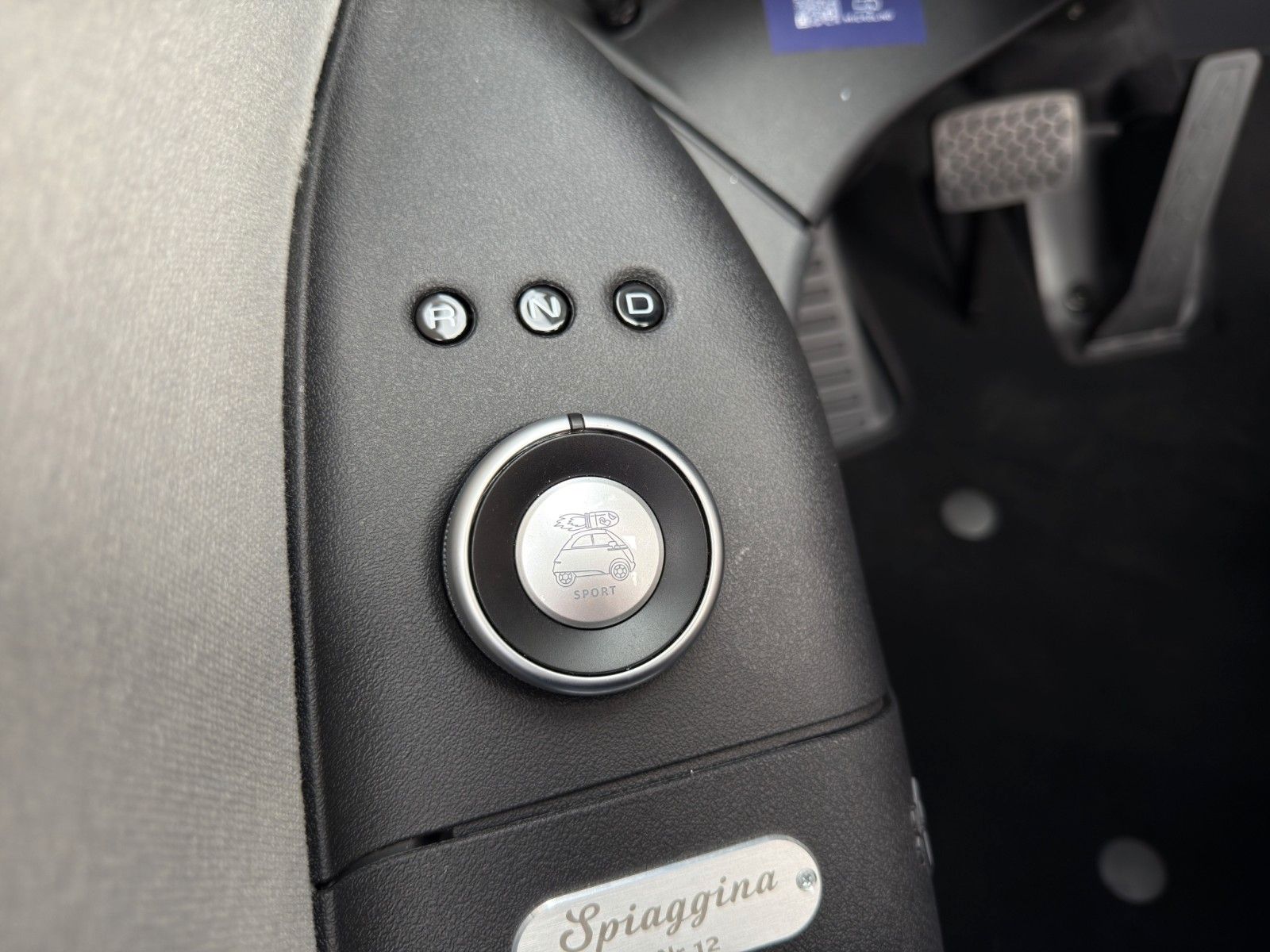 Fahrzeugabbildung Microlino Spiaggina 12/99 Portofino Blue