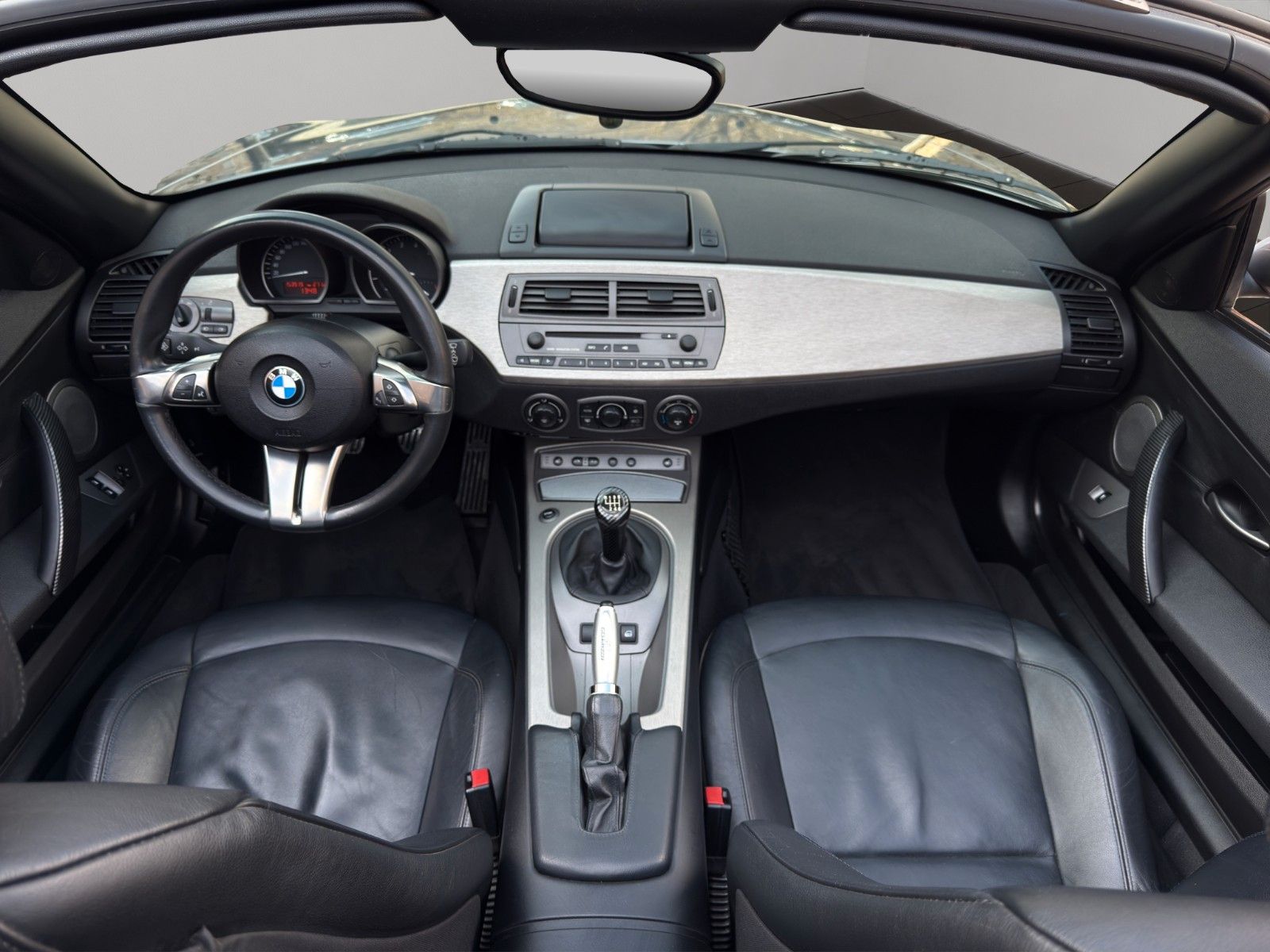 Fahrzeugabbildung BMW Z4 Roadster 3.0i *PDC*Navi*Leder*