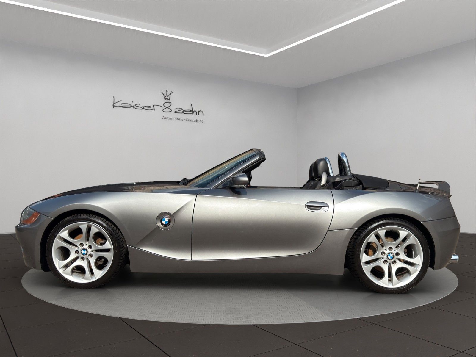 Fahrzeugabbildung BMW Z4 Roadster 3.0i *PDC*Navi*Leder*