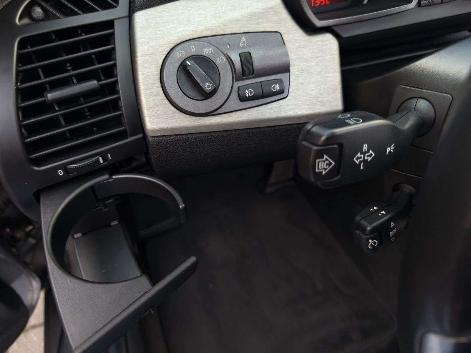 Fahrzeugabbildung BMW Z4 Roadster 3.0i *PDC*Navi*Leder*