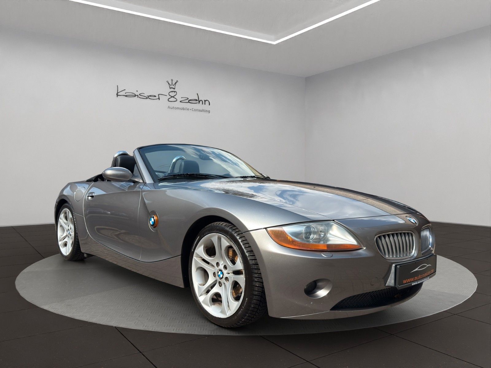 Fahrzeugabbildung BMW Z4 Roadster 3.0i *PDC*Navi*Leder*