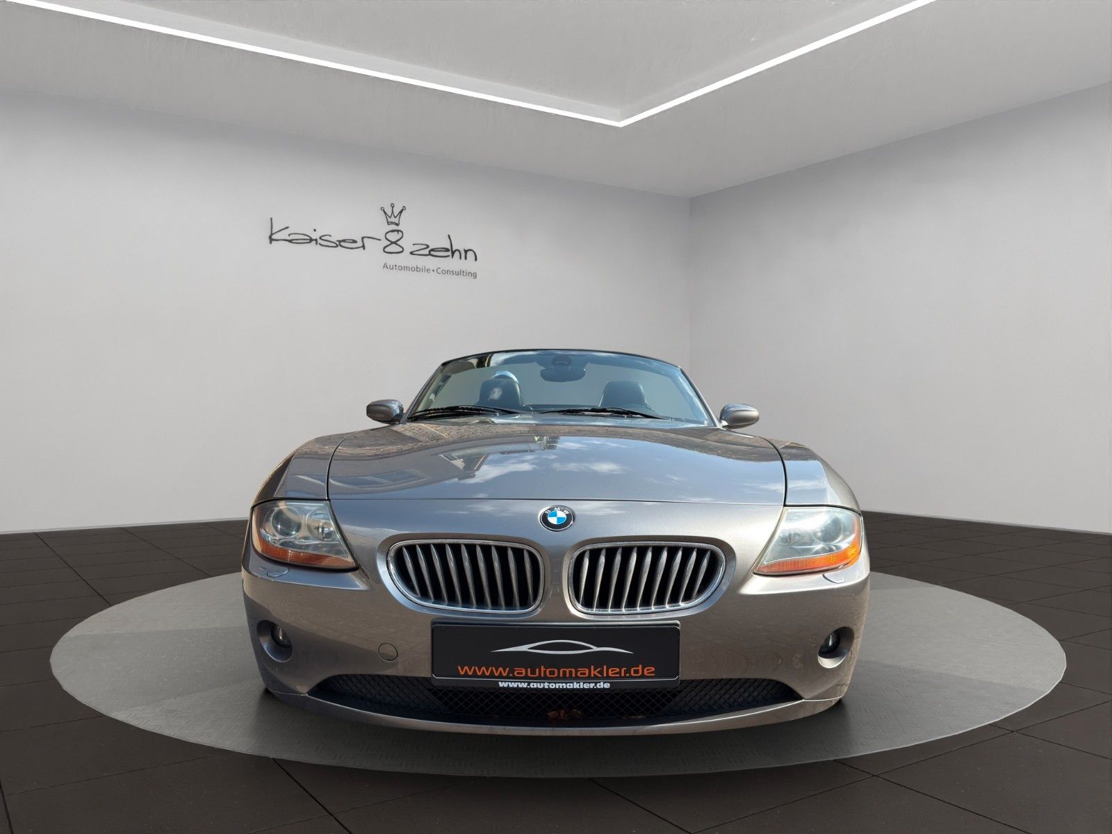 Fahrzeugabbildung BMW Z4 Roadster 3.0i *PDC*Navi*Leder*