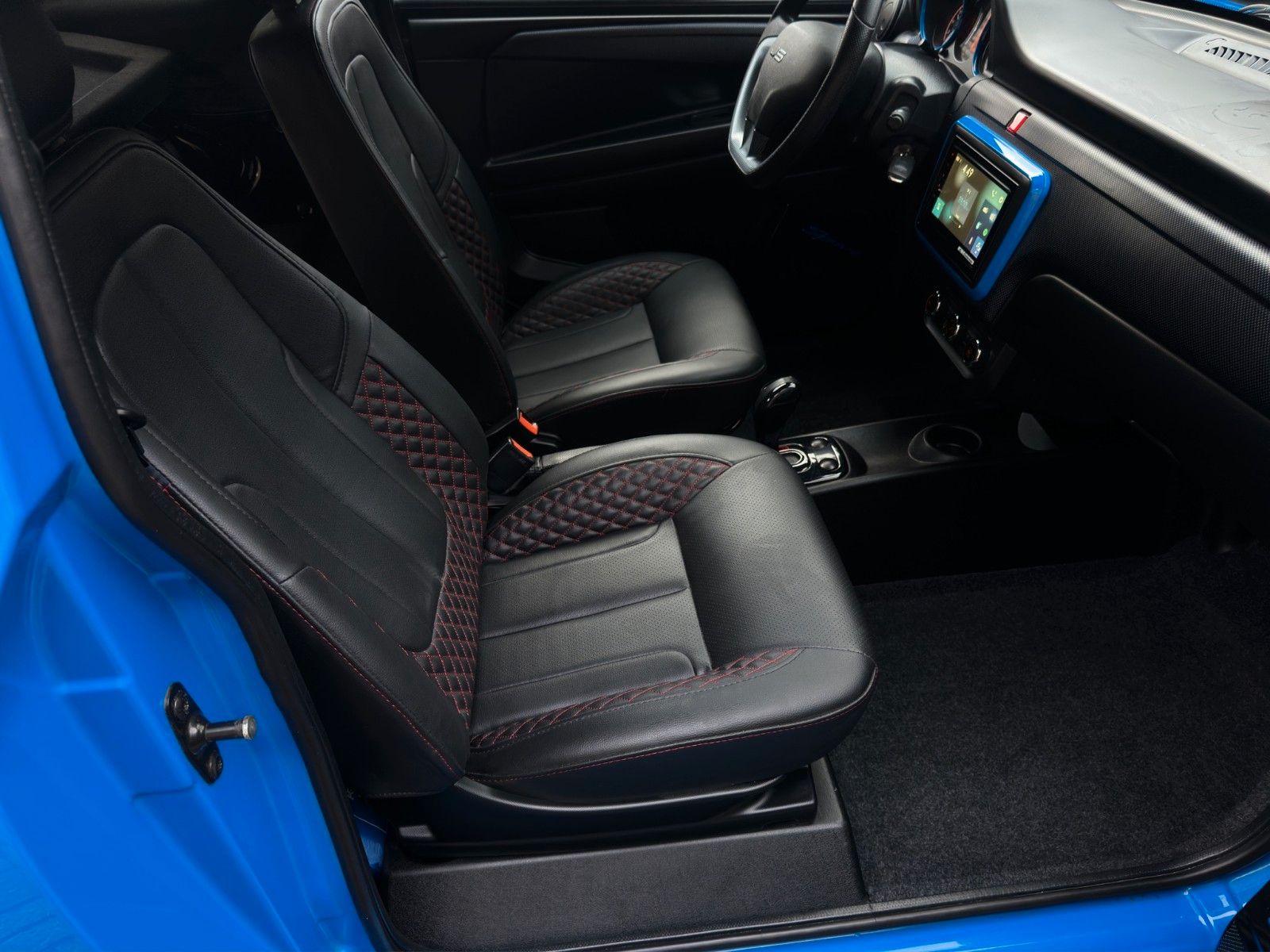 Fahrzeugabbildung Ligier JS 50 C Sport Ultimate DCI*CarPlay*