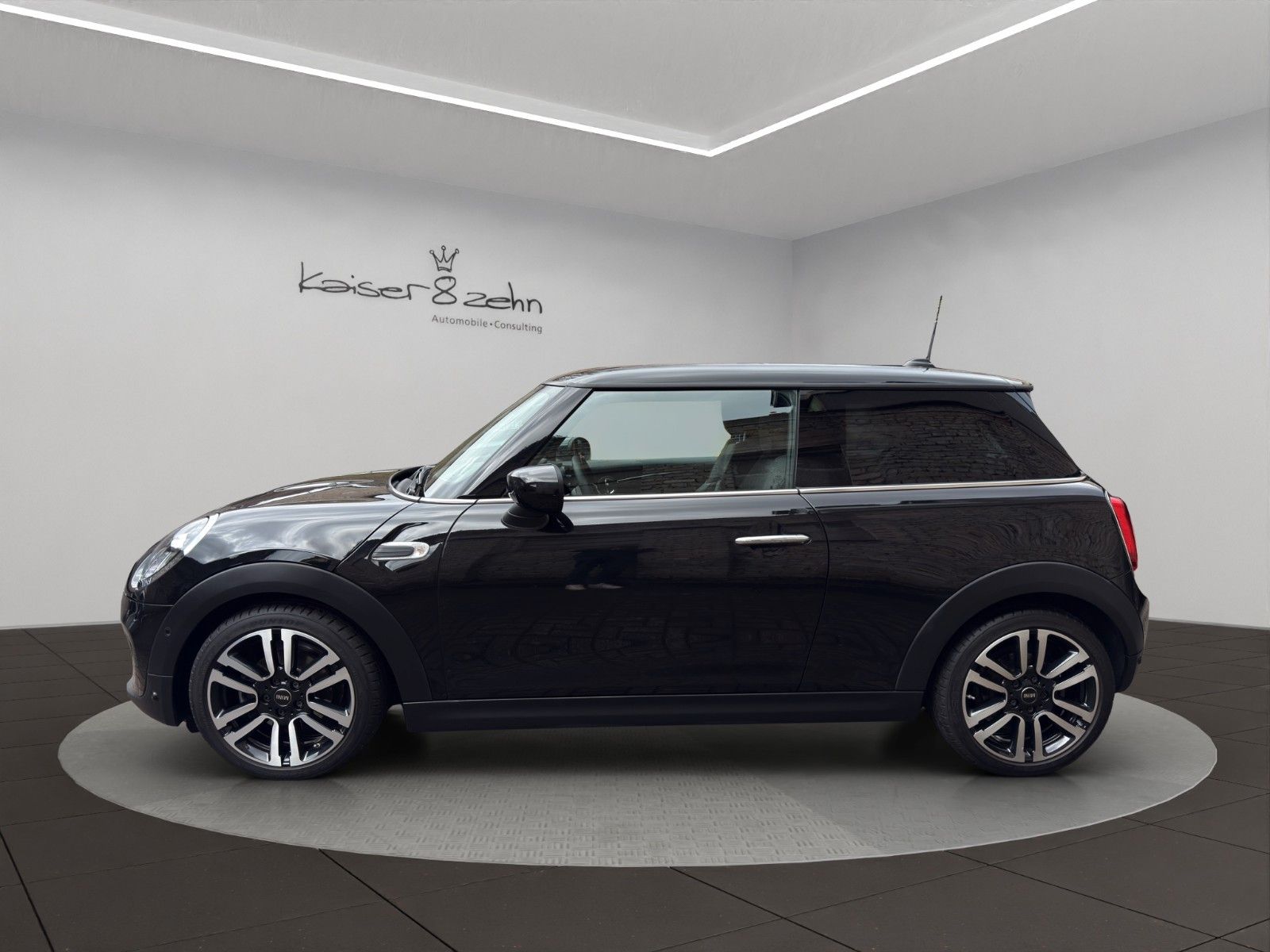 Fahrzeugabbildung MINI Cooper Automatik *1. Hand*Bluetooth*Pano-Dach*