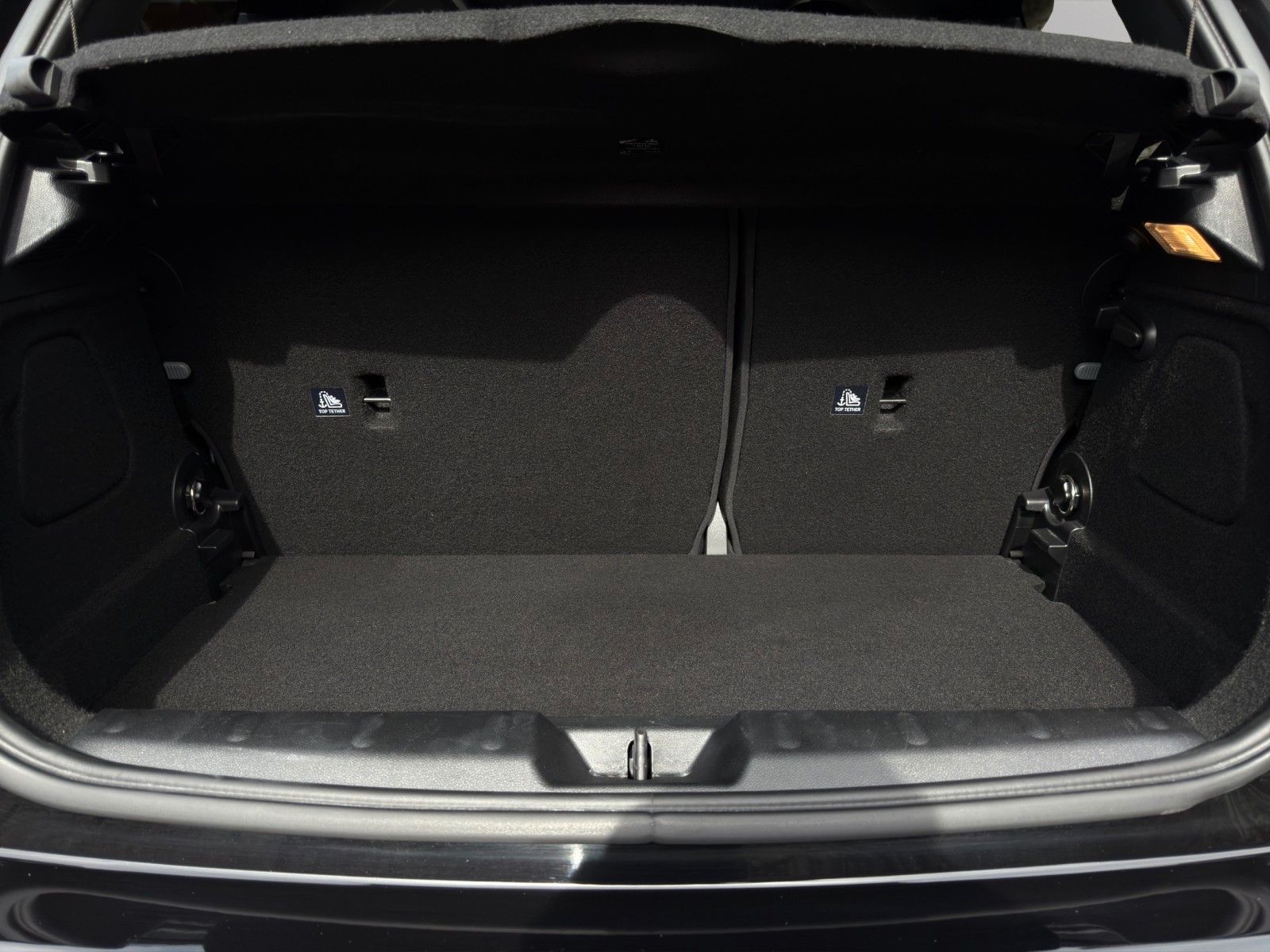 Fahrzeugabbildung MINI Cooper Automatik *1. Hand*Bluetooth*Pano-Dach*