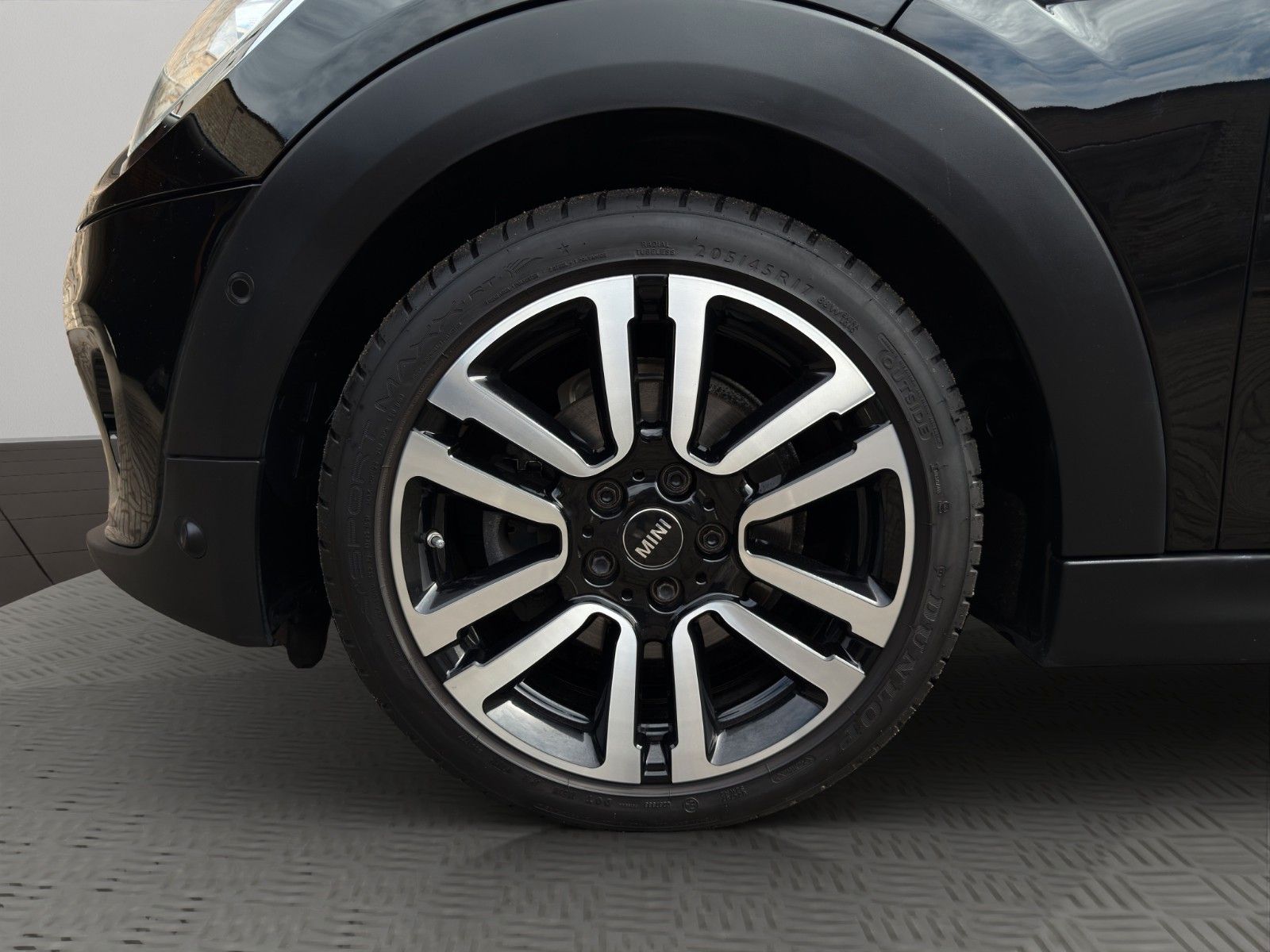 Fahrzeugabbildung MINI Cooper Automatik *1. Hand*Bluetooth*Pano-Dach*