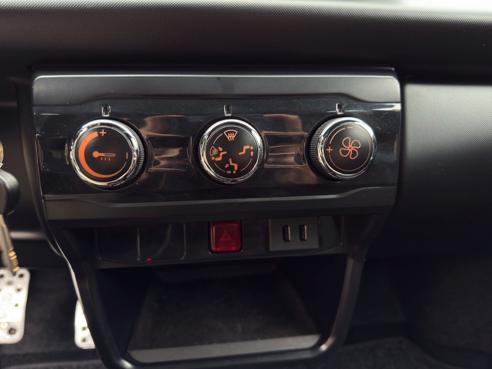 Fahrzeugabbildung Ligier JS 60 Sport Ultimate DCI *Klima*CarPlay*