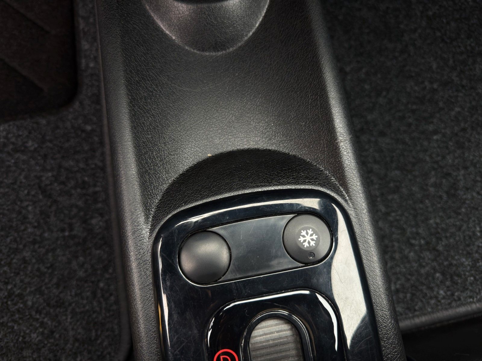 Fahrzeugabbildung Ligier JS 60 Sport Ultimate DCI *Klima*CarPlay*