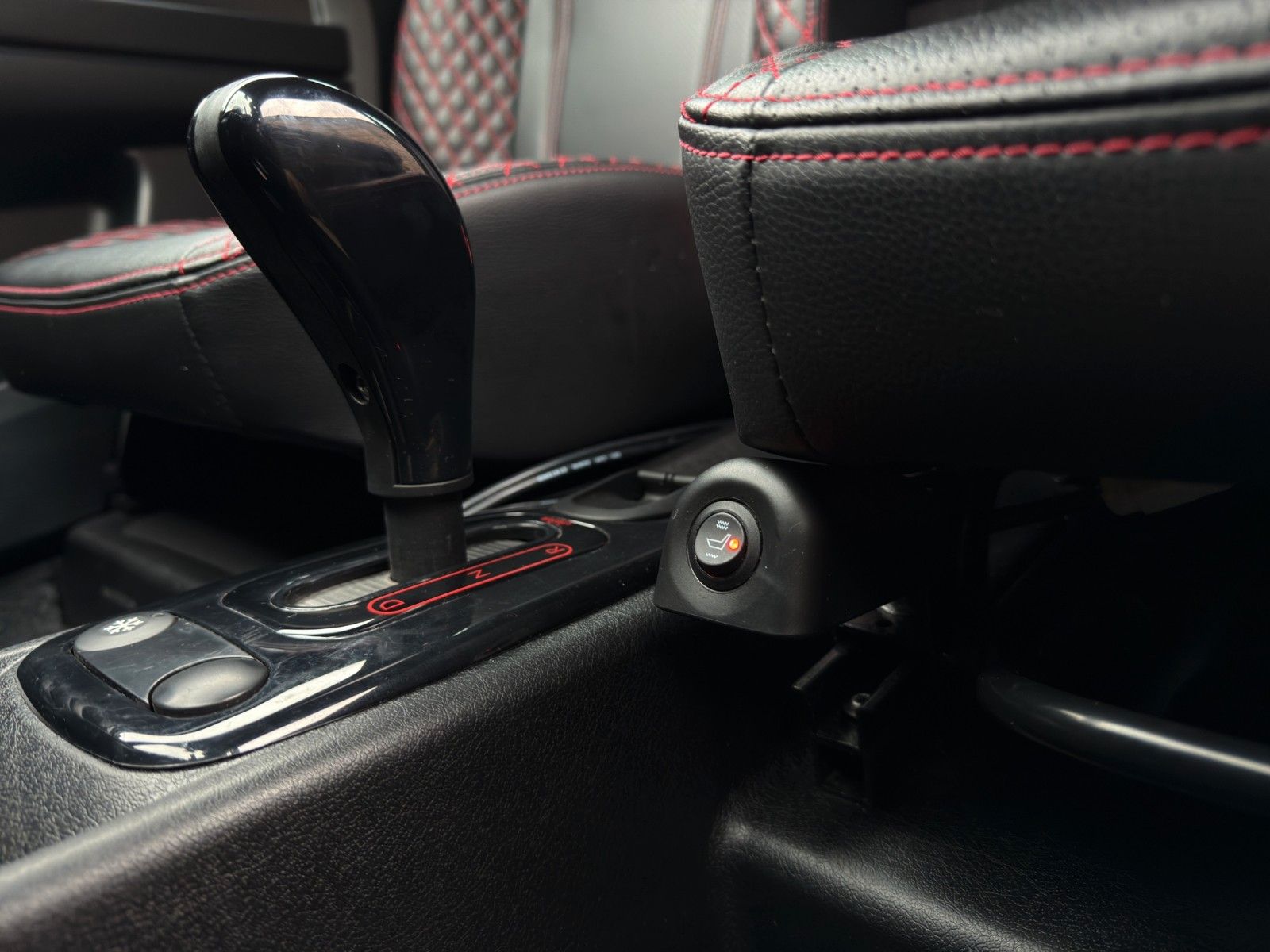 Fahrzeugabbildung Ligier JS 60 Sport Ultimate DCI *Klima*CarPlay*