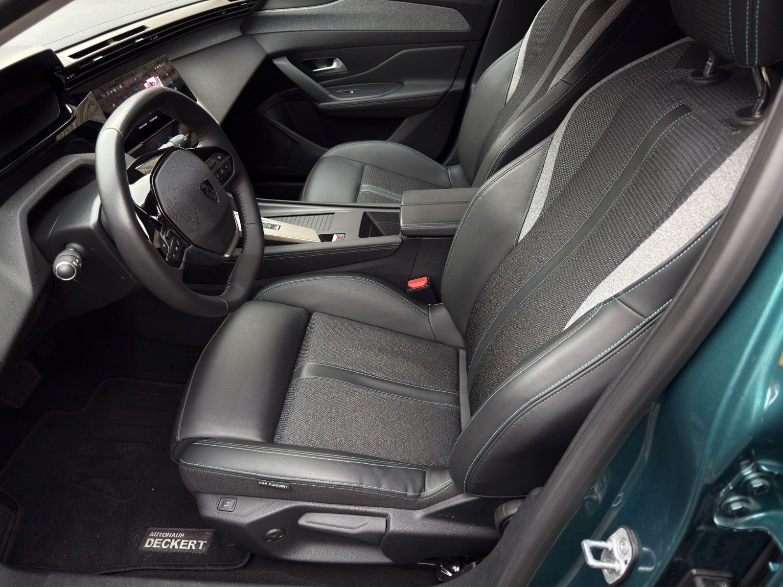 Fahrzeugabbildung Peugeot 308 SW GT Plug-In Hybrid*2. Hand*CarPlay*