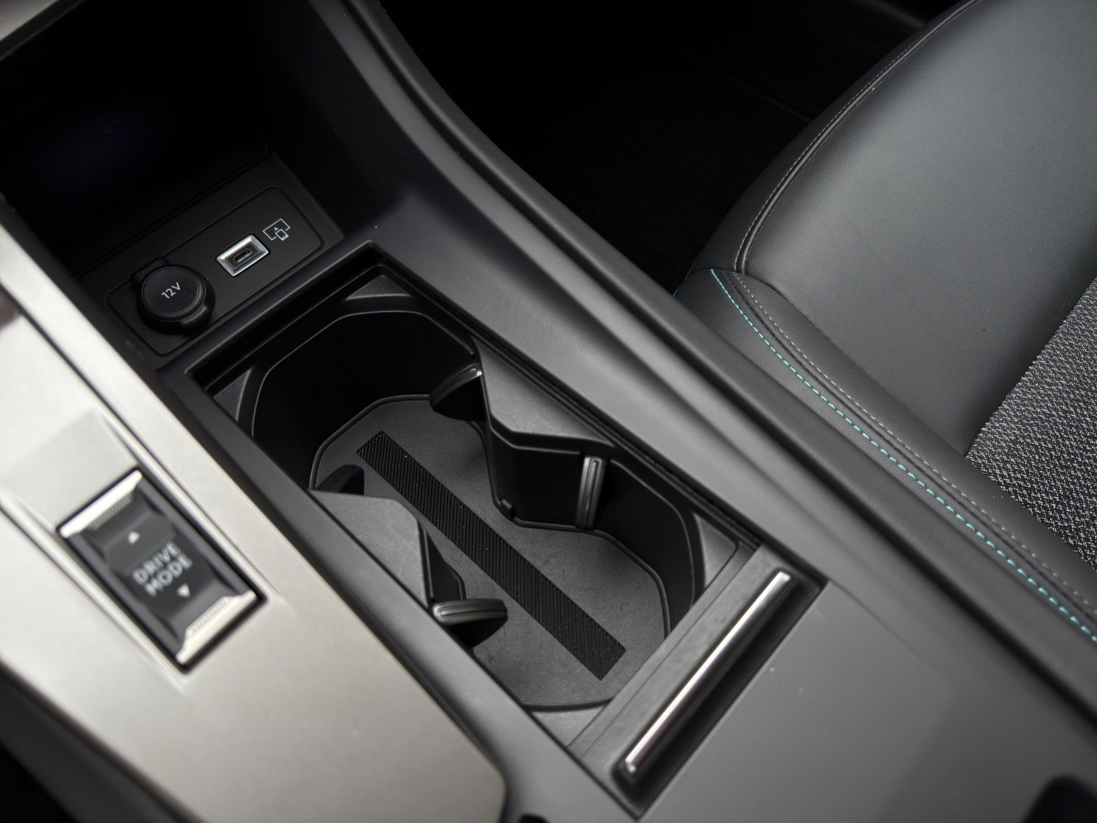 Fahrzeugabbildung Peugeot 308 SW GT Plug-In Hybrid*2. Hand*CarPlay*