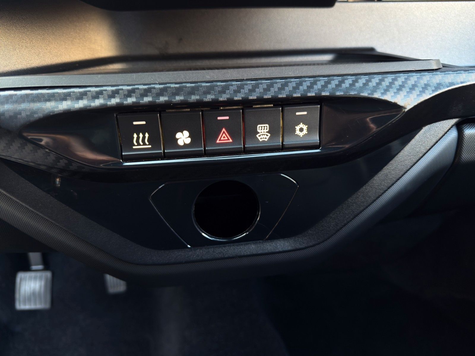 Fahrzeugabbildung Ligier MyLi E R.EBEL 8Kw *1. Hand*Klima*CarPlay*