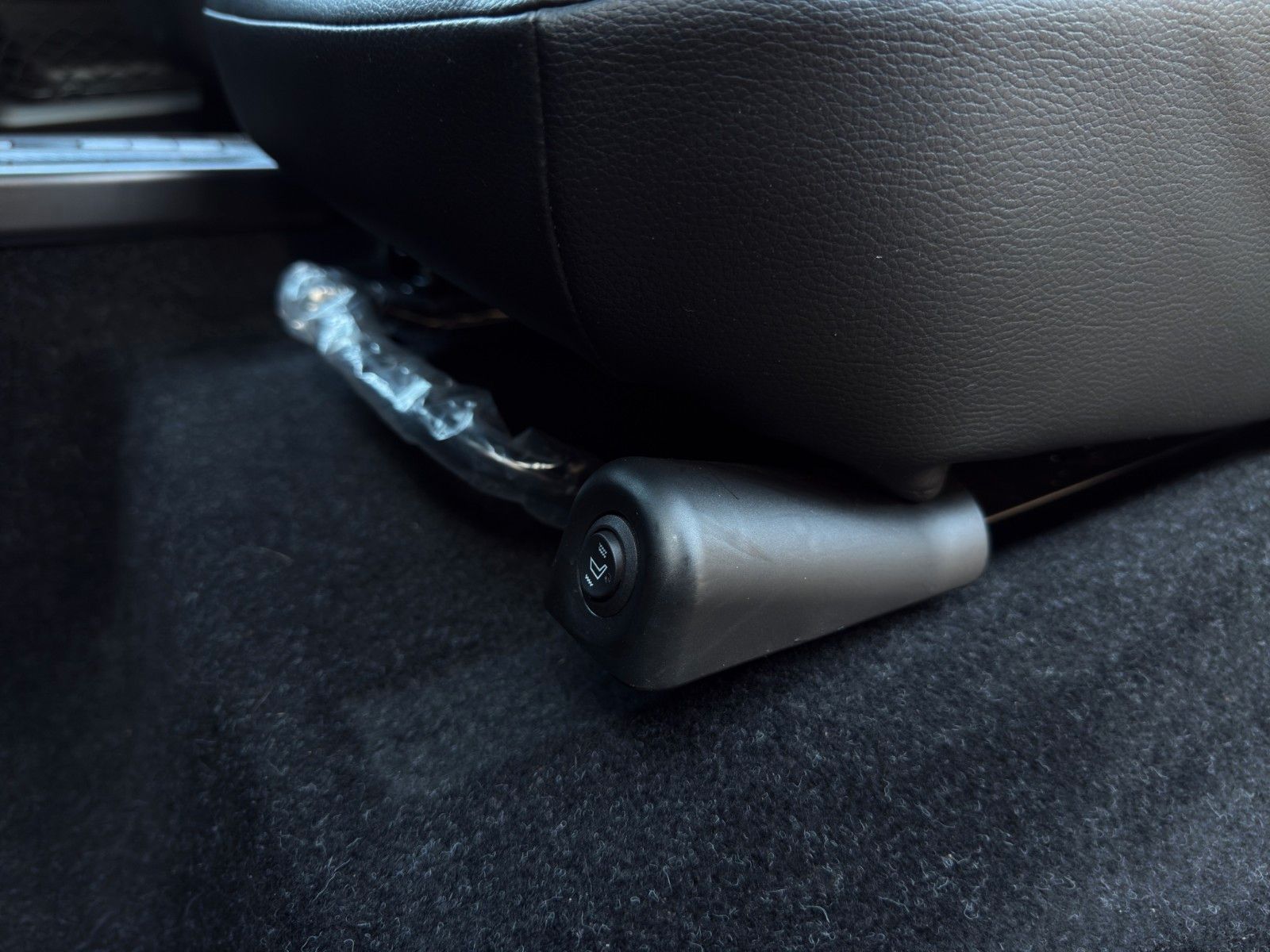 Fahrzeugabbildung Ligier MyLi E R.EBEL 8Kw *1. Hand*Klima*CarPlay*