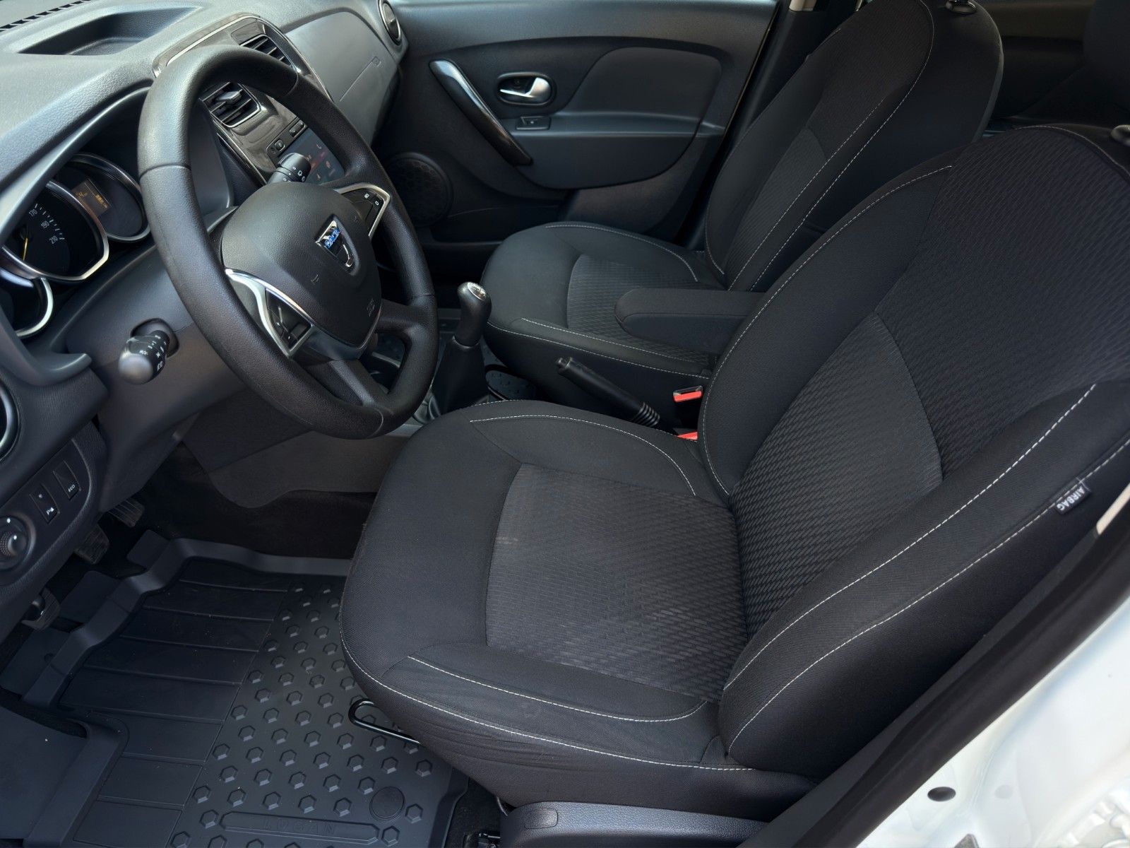 Fahrzeugabbildung Dacia Logan MCV II Kombi *1. Hand*Bluetooth*