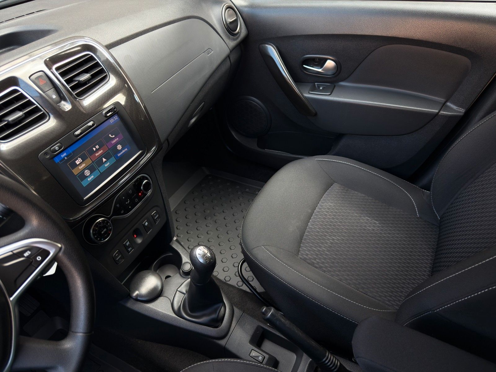 Fahrzeugabbildung Dacia Logan MCV II Kombi *1. Hand*Bluetooth*