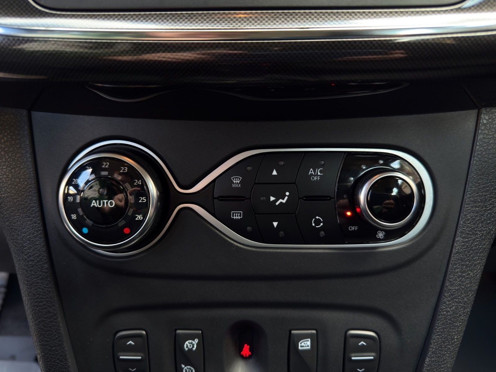 Fahrzeugabbildung Dacia Logan MCV II Kombi *1. Hand*Bluetooth*