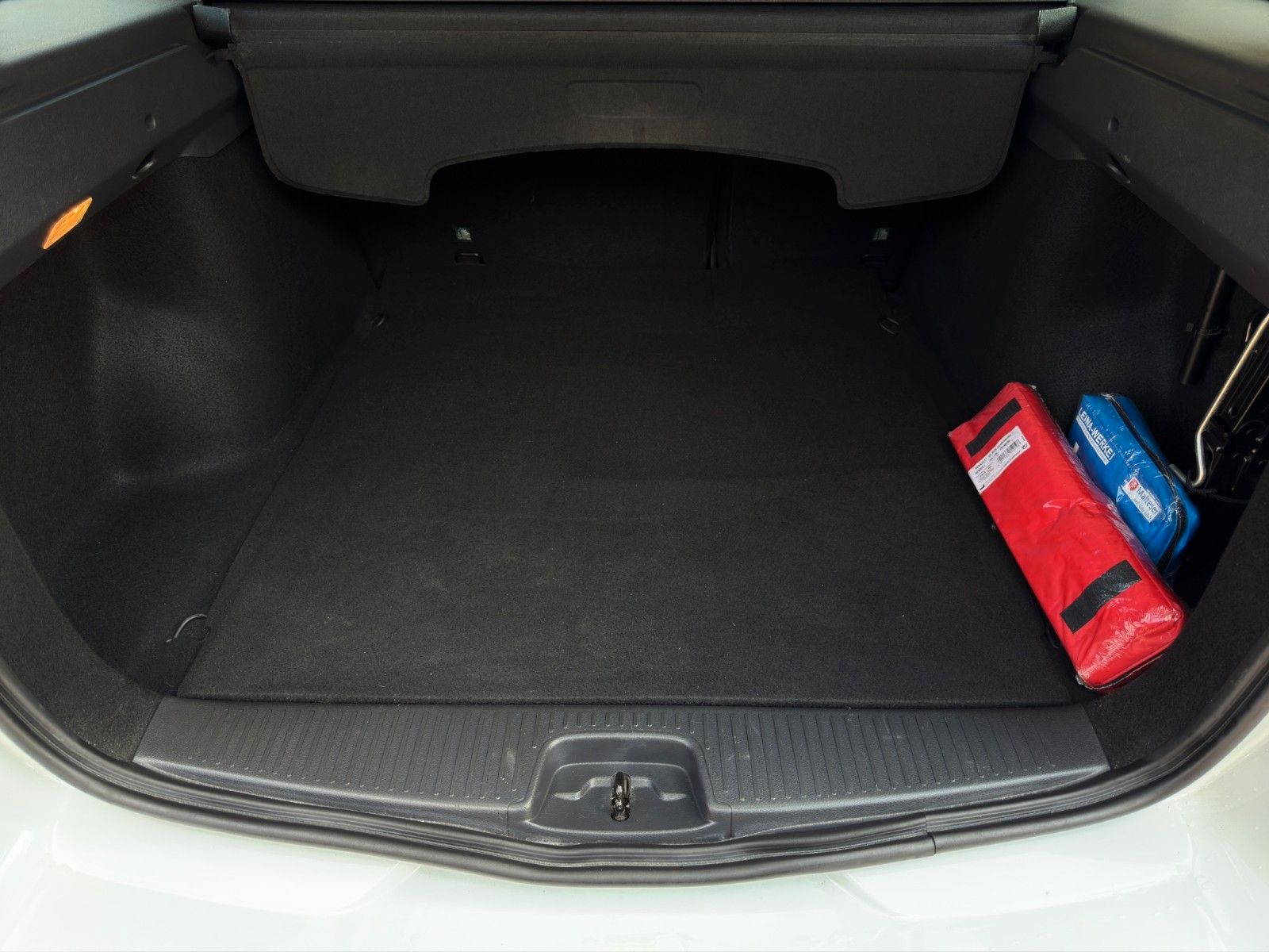 Fahrzeugabbildung Dacia Logan MCV II Kombi *1. Hand*Bluetooth*