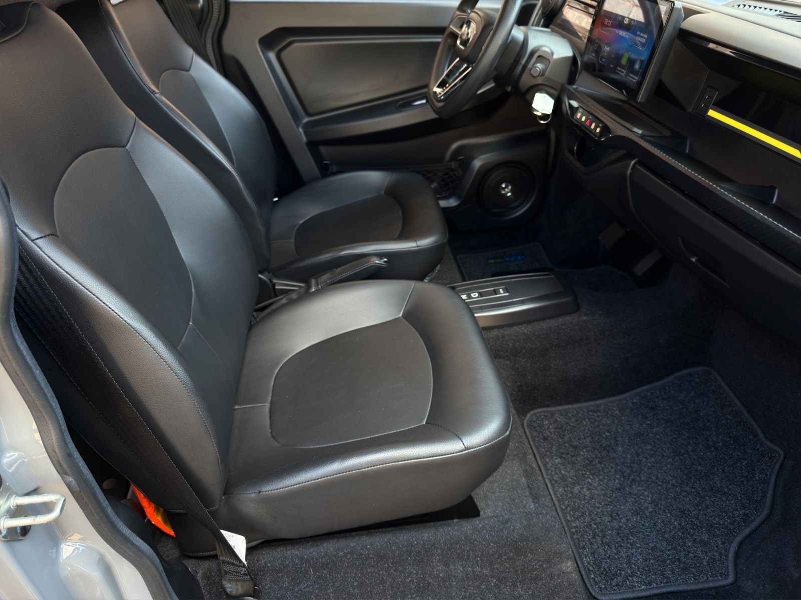 Fahrzeugabbildung Ligier MyLi E R.EBEL X 12 Kw *Klima*CarPlay*