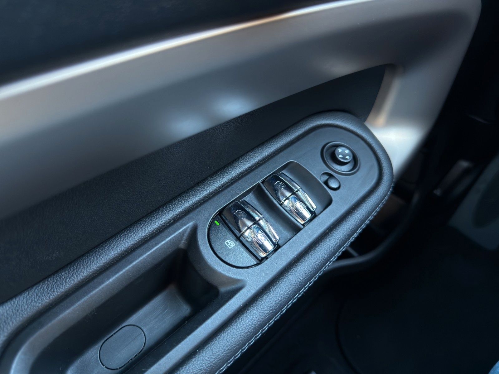 Fahrzeugabbildung MINI Countryman S (Cooper)*Bluetooth*PDC*Chili-Paket*