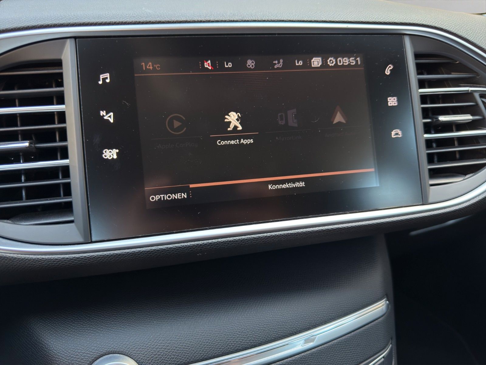 Fahrzeugabbildung Peugeot 308 SW Active Business *.1.Hand*CarPlay*