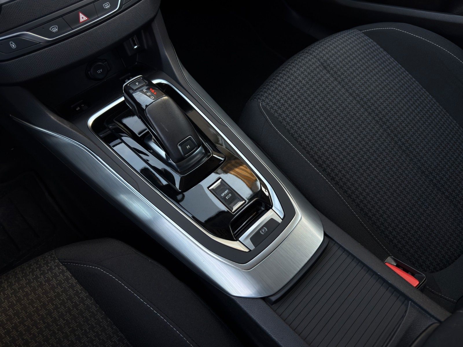 Fahrzeugabbildung Peugeot 308 SW Active Business *.1.Hand*CarPlay*