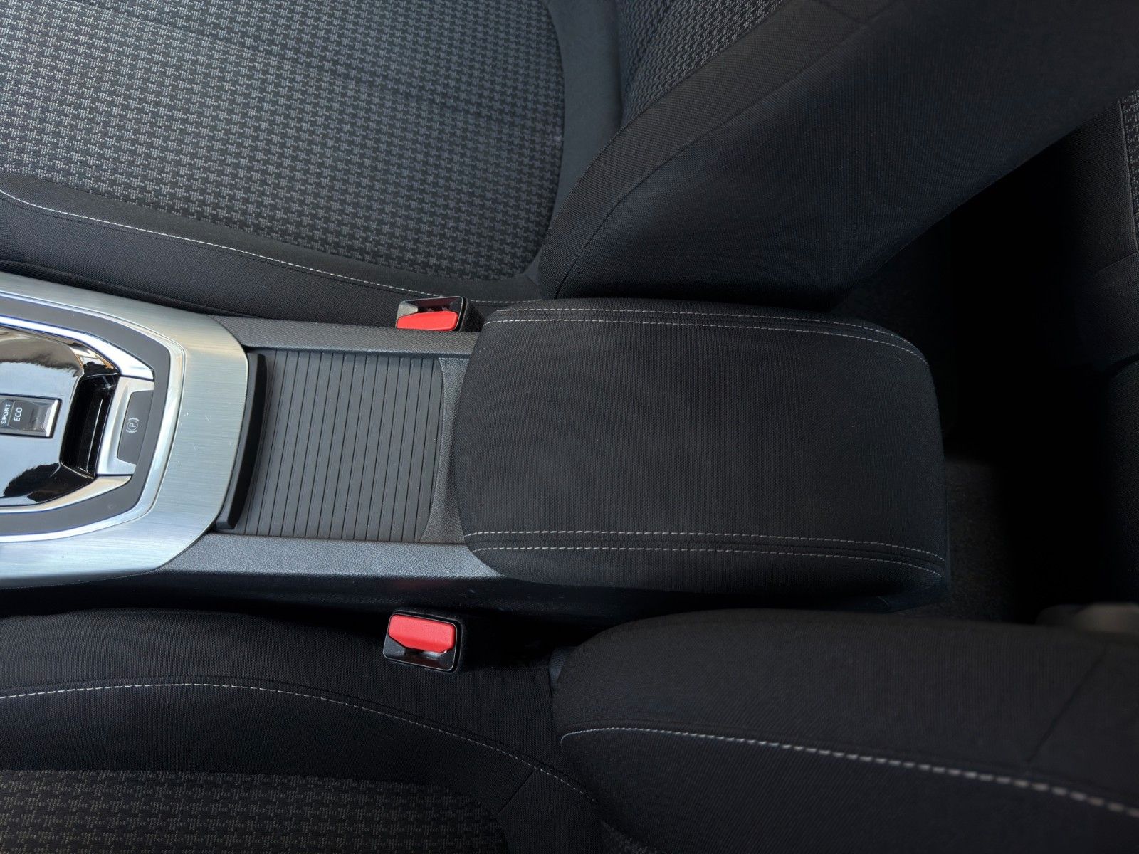 Fahrzeugabbildung Peugeot 308 SW Active Business *.1.Hand*CarPlay*