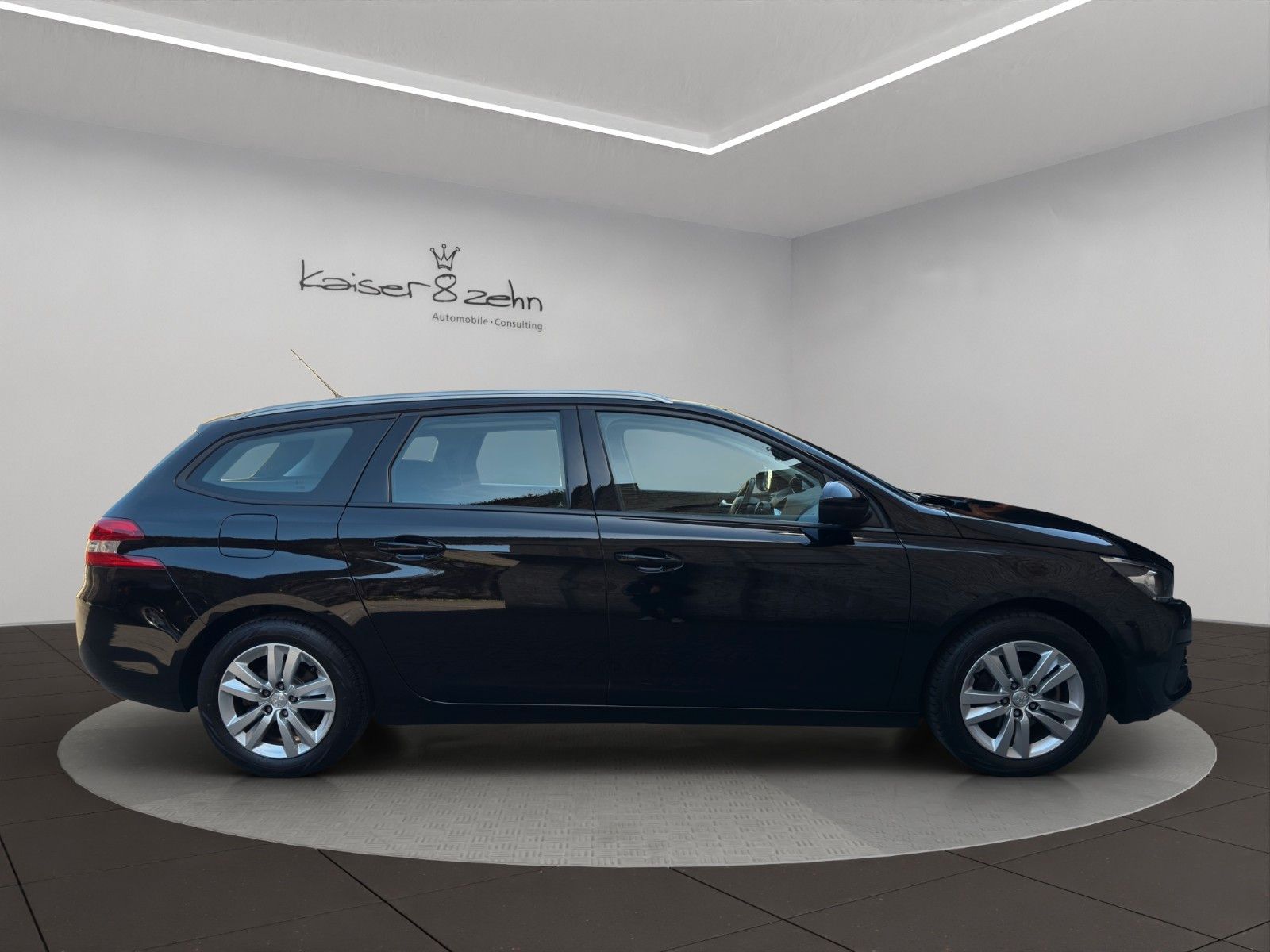 Fahrzeugabbildung Peugeot 308 SW Active Business *.1.Hand*CarPlay*