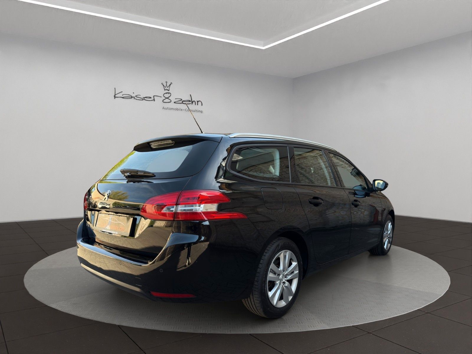 Fahrzeugabbildung Peugeot 308 SW Active Business *.1.Hand*CarPlay*