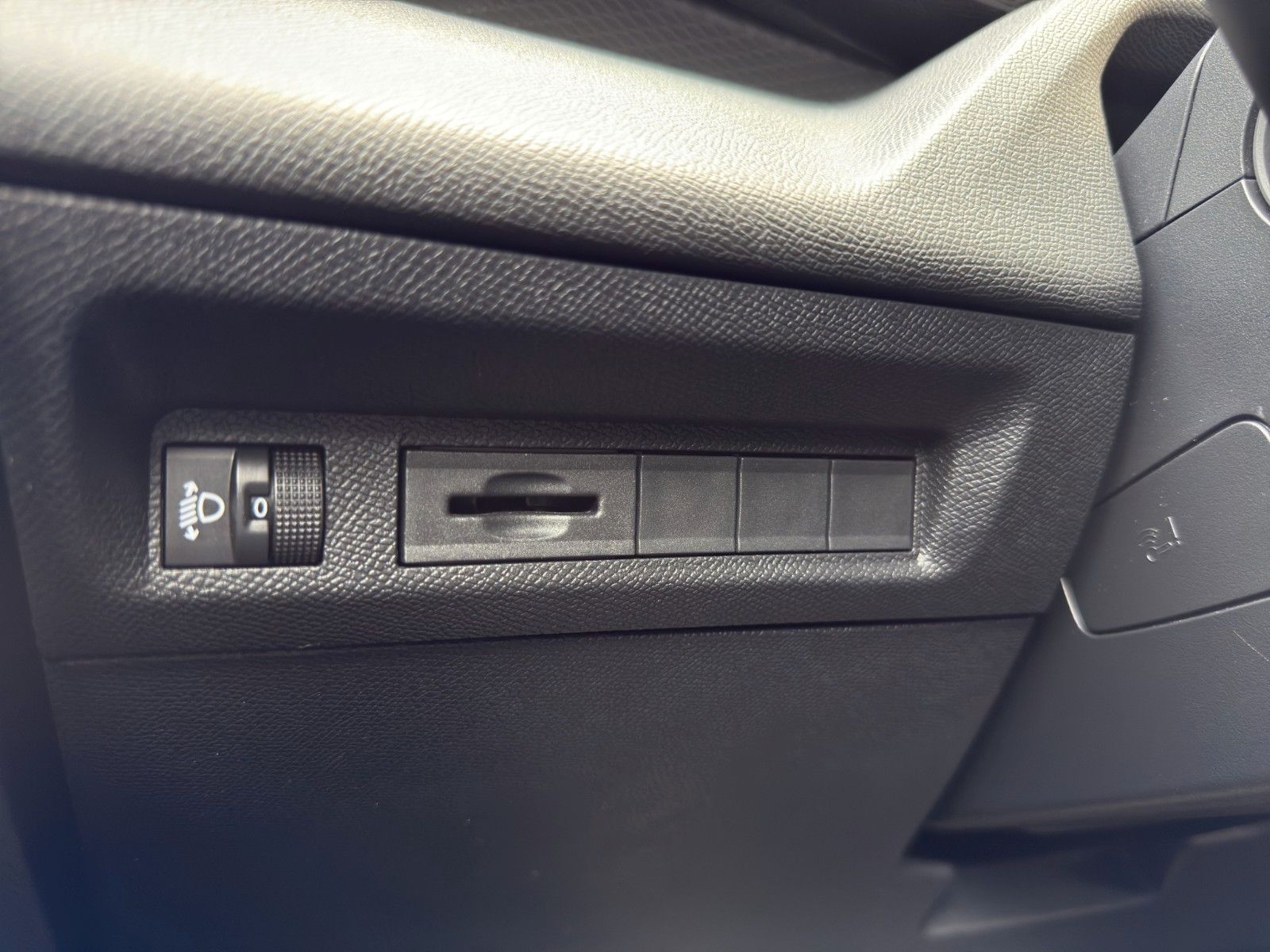 Fahrzeugabbildung Peugeot 308 BlueHDi Active Pack *1.Hand*CarPlay*