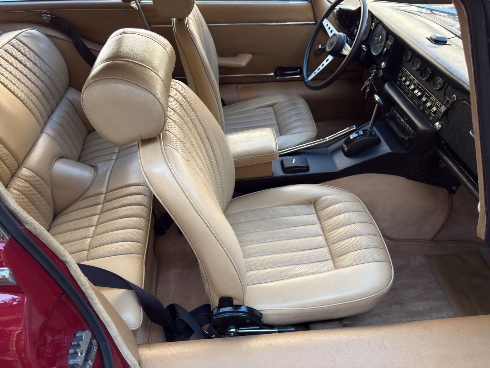 Fahrzeugabbildung Jaguar E-Type Serie 3 V12 Coupé *Classic Data 2-*