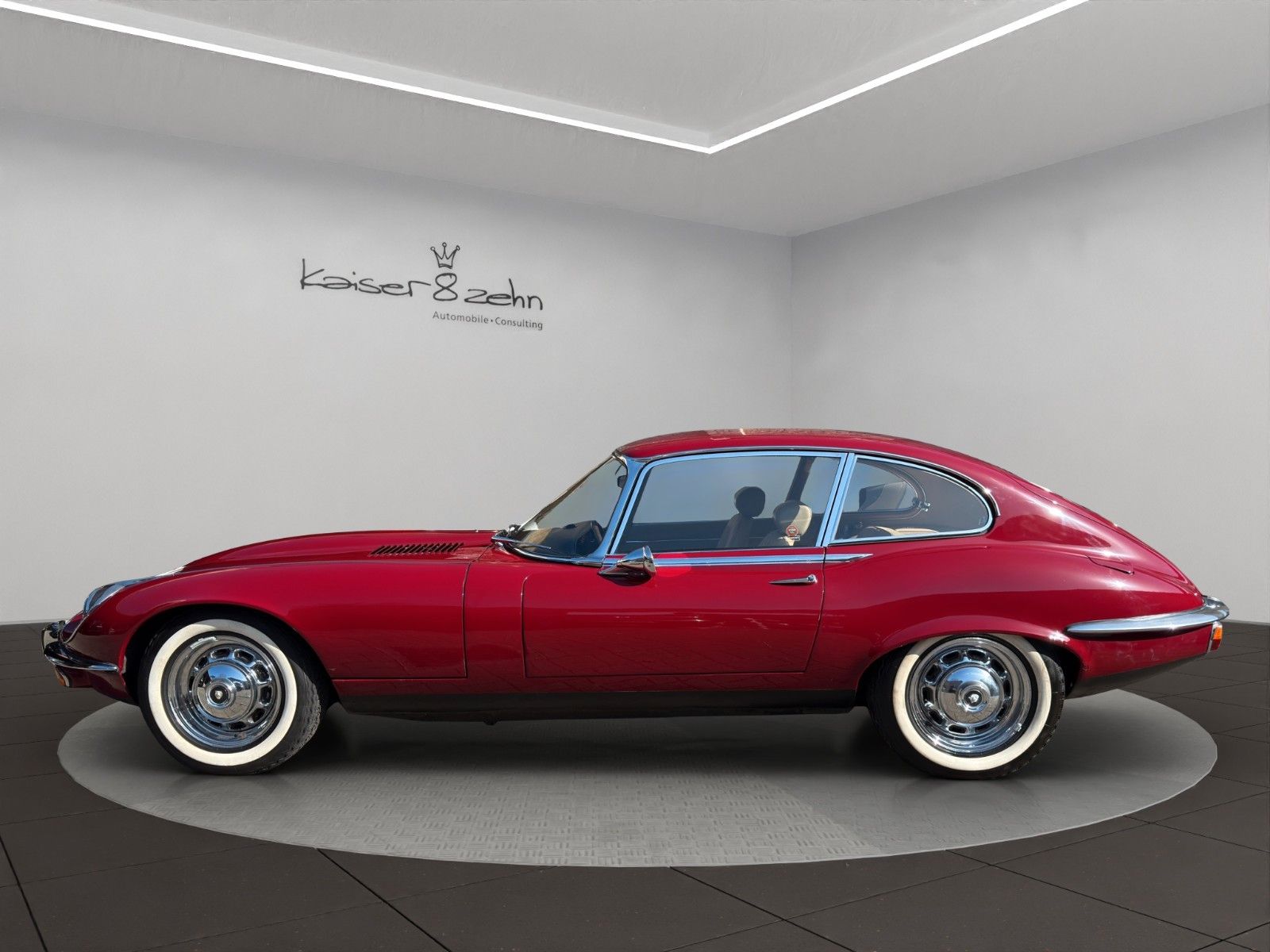 Fahrzeugabbildung Jaguar E-Type Serie 3 V12 Coupé *Classic Data 2-*
