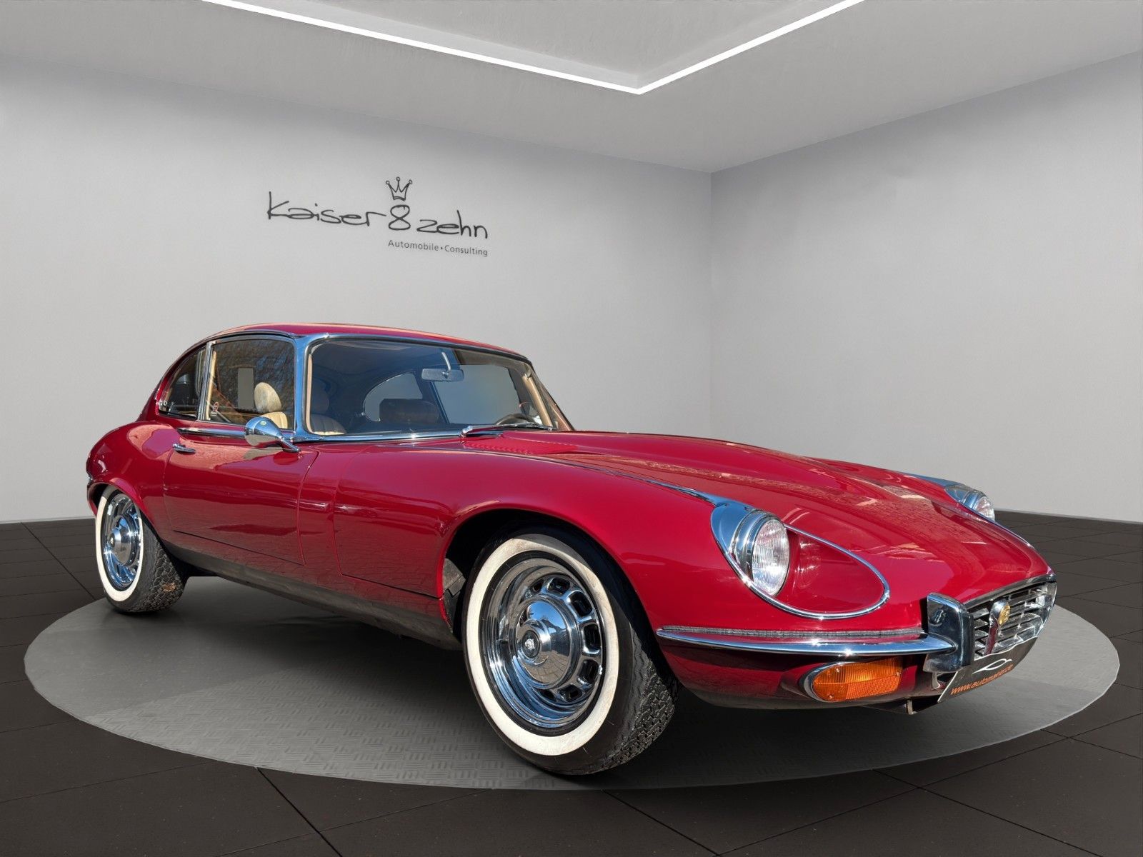 Fahrzeugabbildung Jaguar E-Type Serie 3 V12 Coupé *Classic Data 2-*