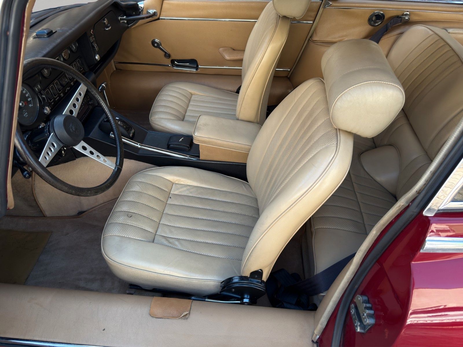 Fahrzeugabbildung Jaguar E-Type Serie 3 V12 Coupé *Classic Data 2-*
