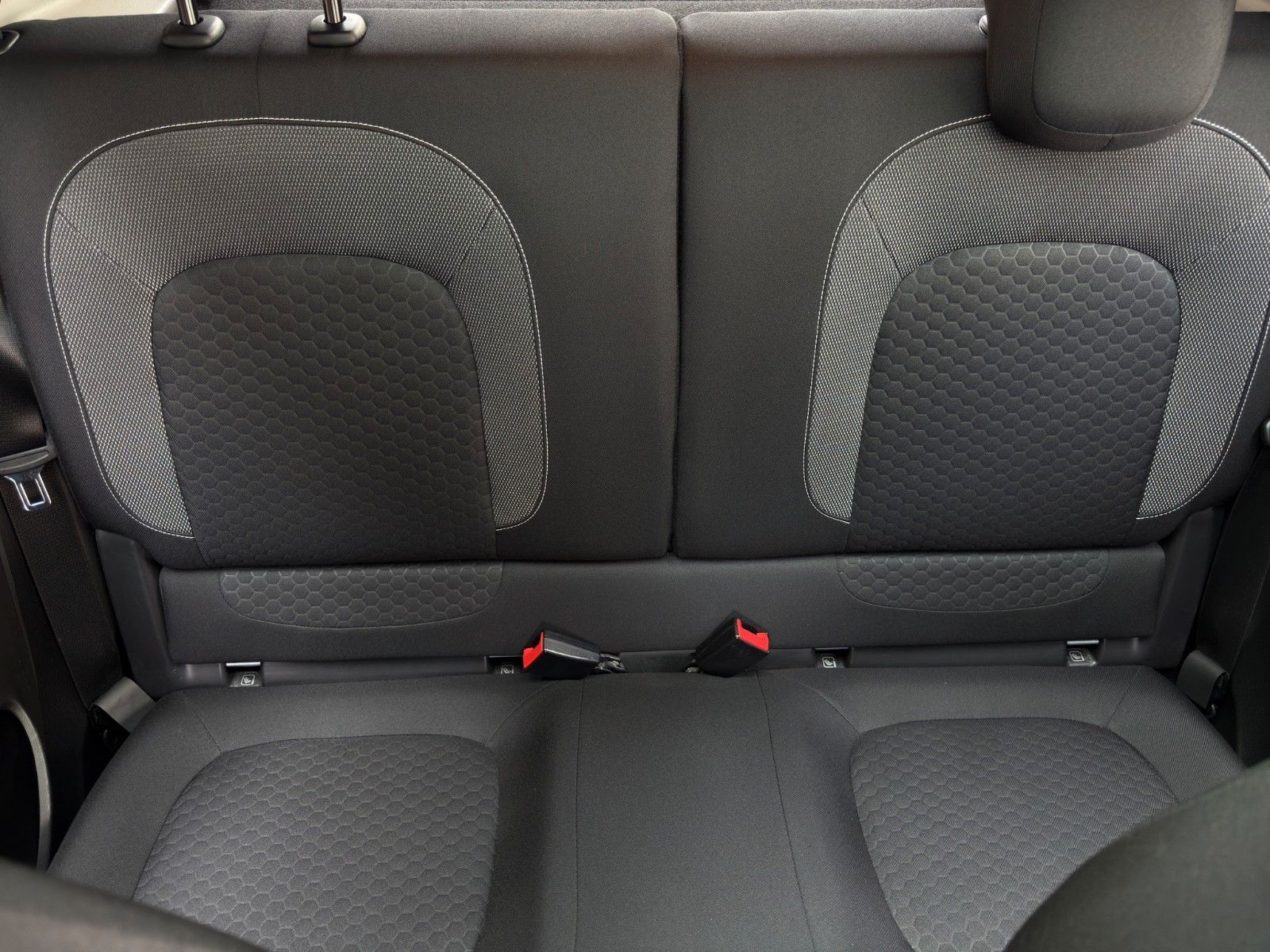 Fahrzeugabbildung Smart ForFour EQ *1.Hand*Plus-Paket mit CarPlay*