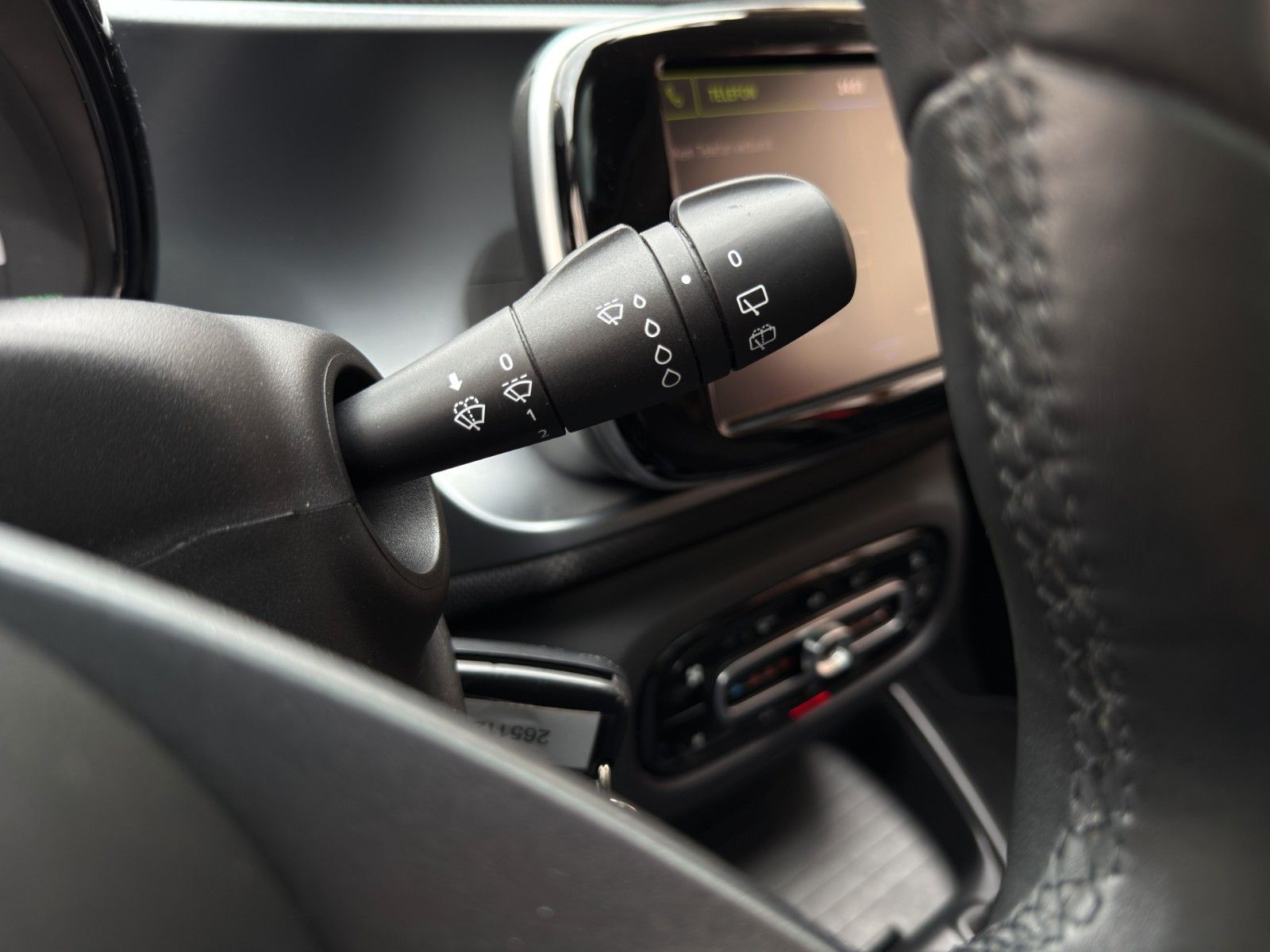 Fahrzeugabbildung Smart ForFour EQ *1.Hand*Plus-Paket mit CarPlay*
