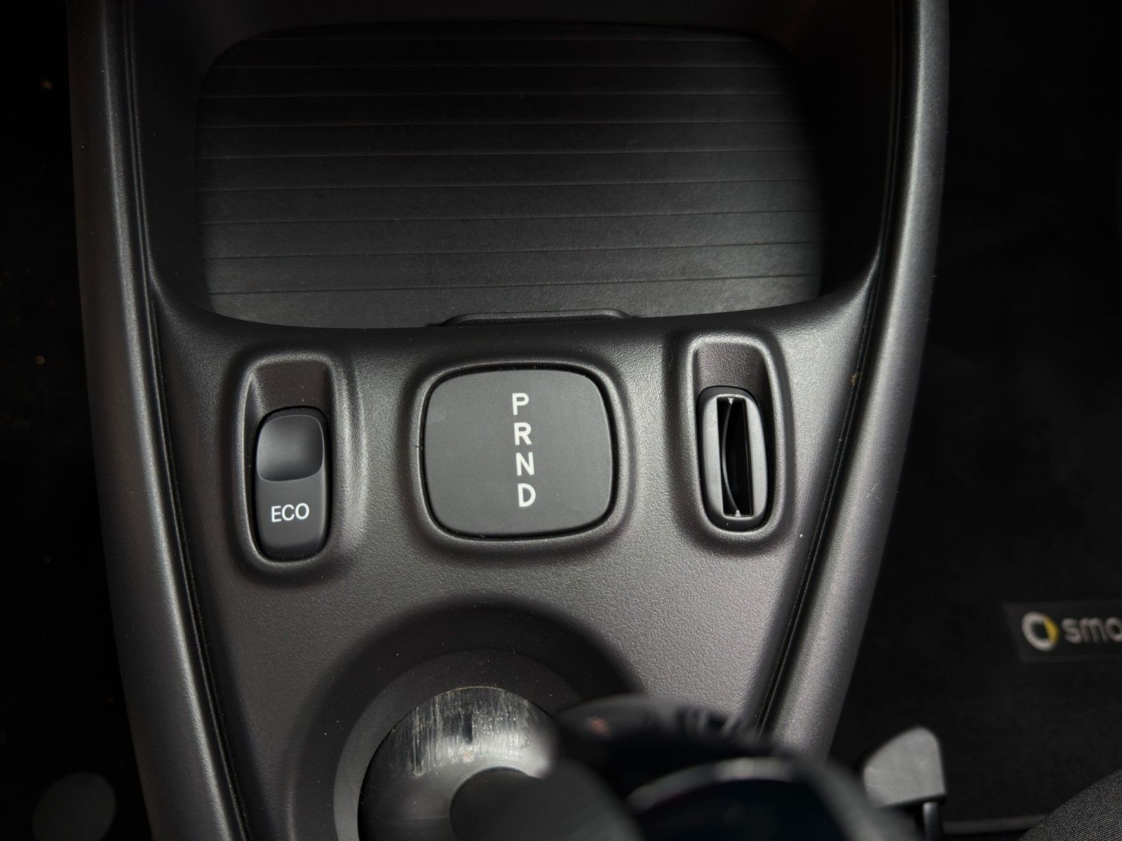Fahrzeugabbildung Smart ForFour EQ *1.Hand*Plus-Paket mit CarPlay*